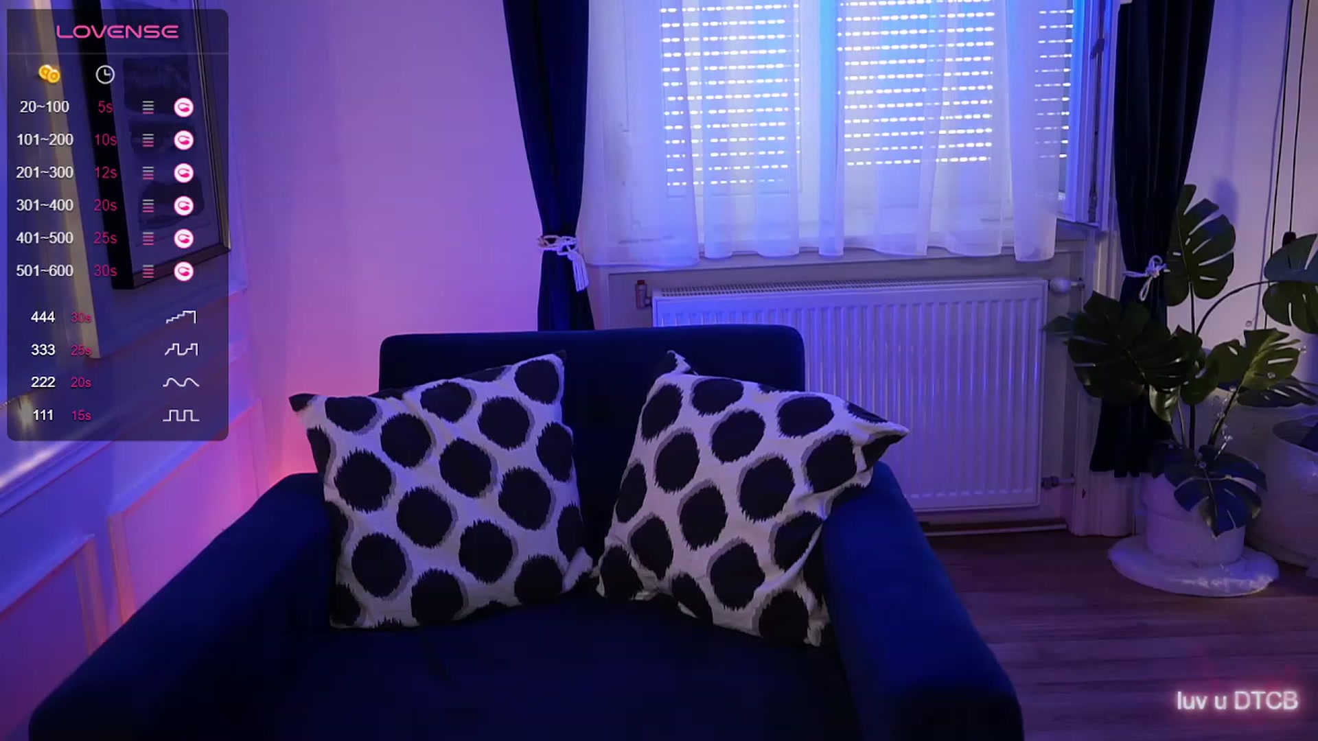 Gallery image thumbnail from blueexstacey's myfreecams stream on, 08/30/2023, 15:03 image 9 of 20
