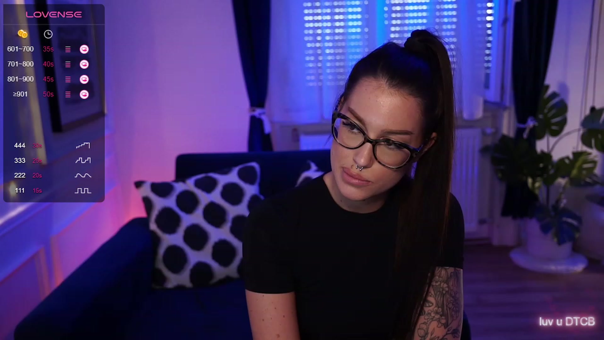 Gallery image thumbnail from blueexstacey's myfreecams stream on, 08/30/2023, 15:03 image 16 of 20