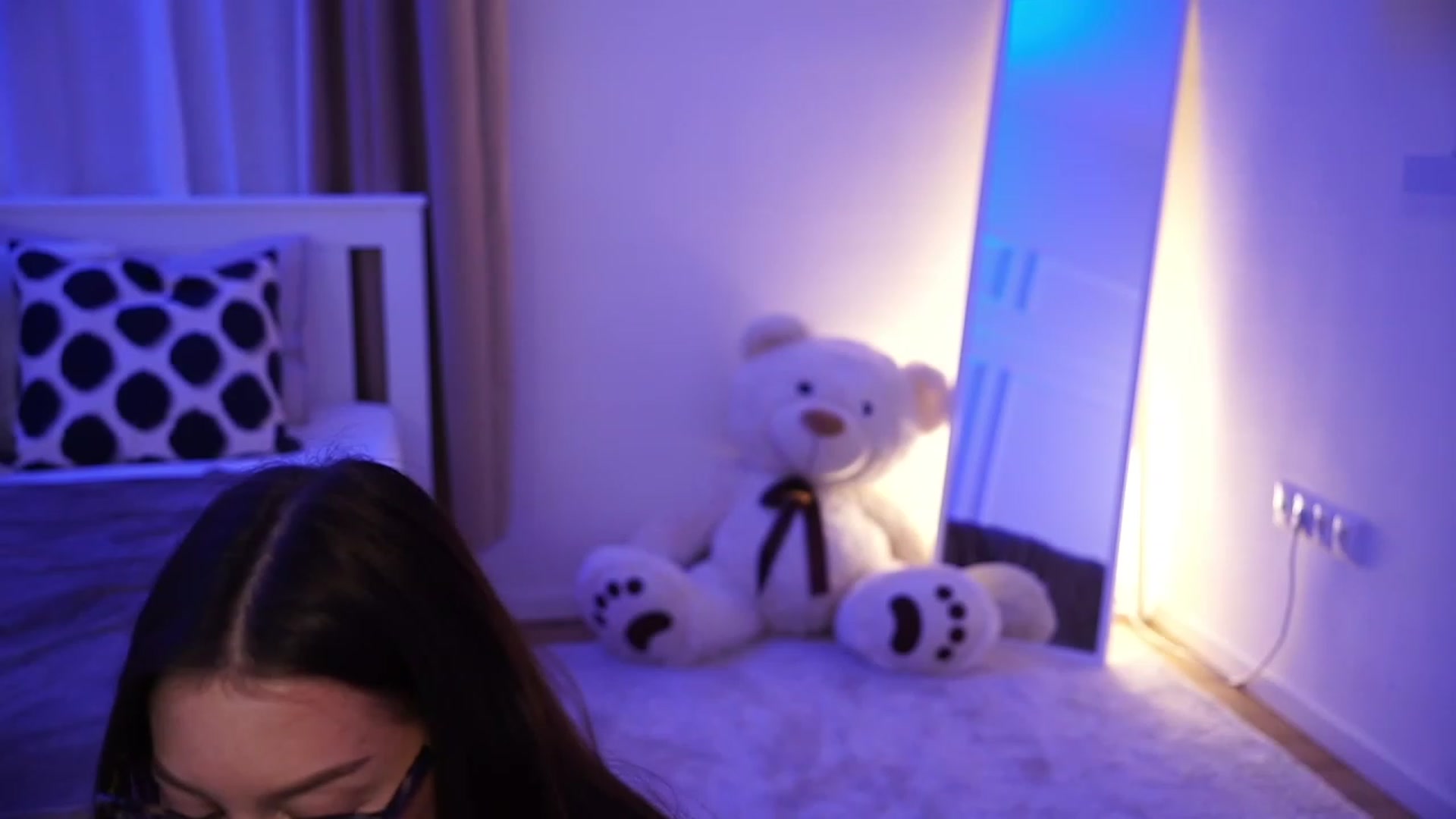 Gallery image thumbnail from blueexstacey's myfreecams stream on, 09/26/2023, 21:42 image 6 of 20