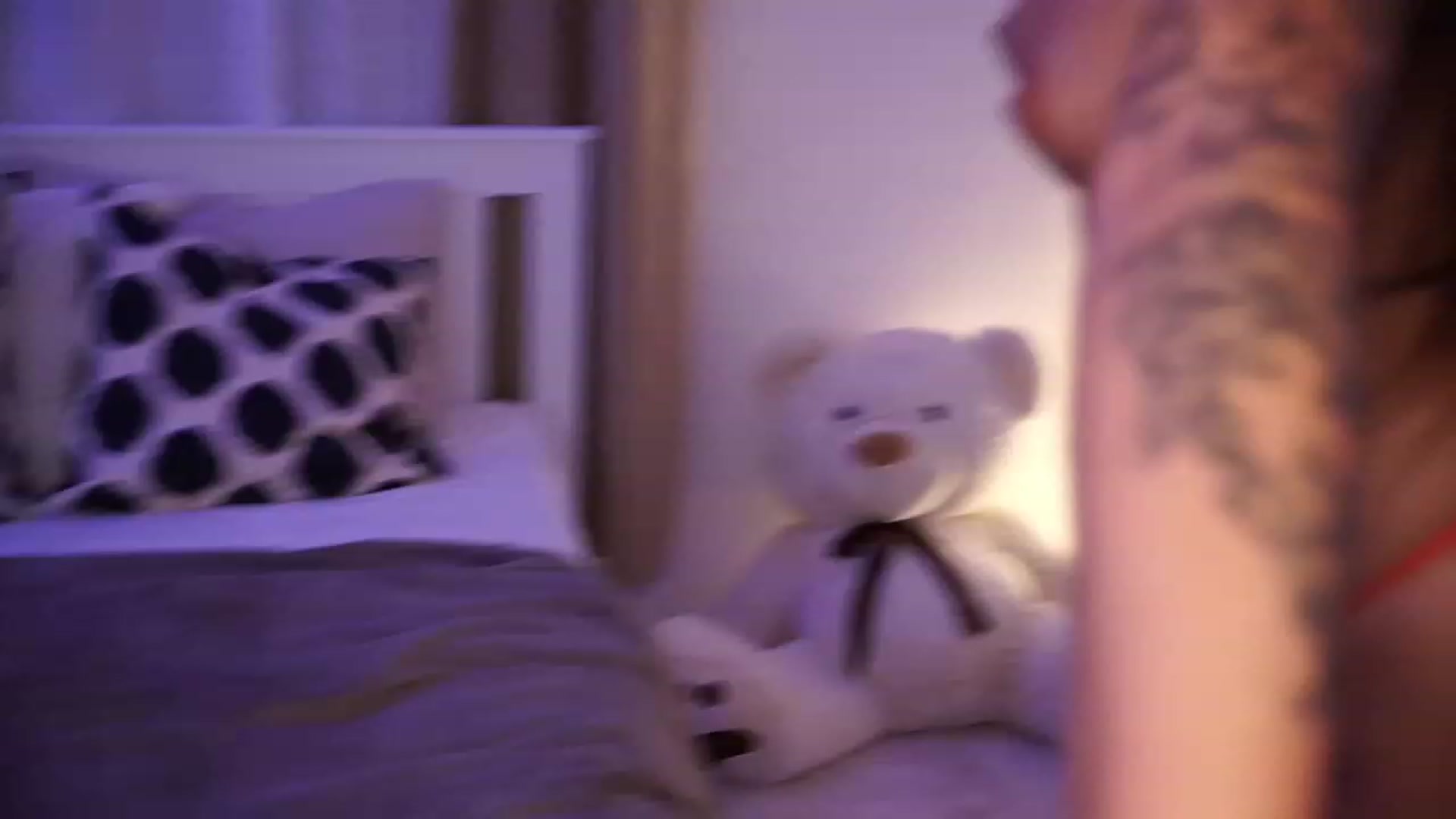 Gallery image thumbnail from blueexstacey's myfreecams stream on, 09/27/2023, 02:21 image 6 of 20