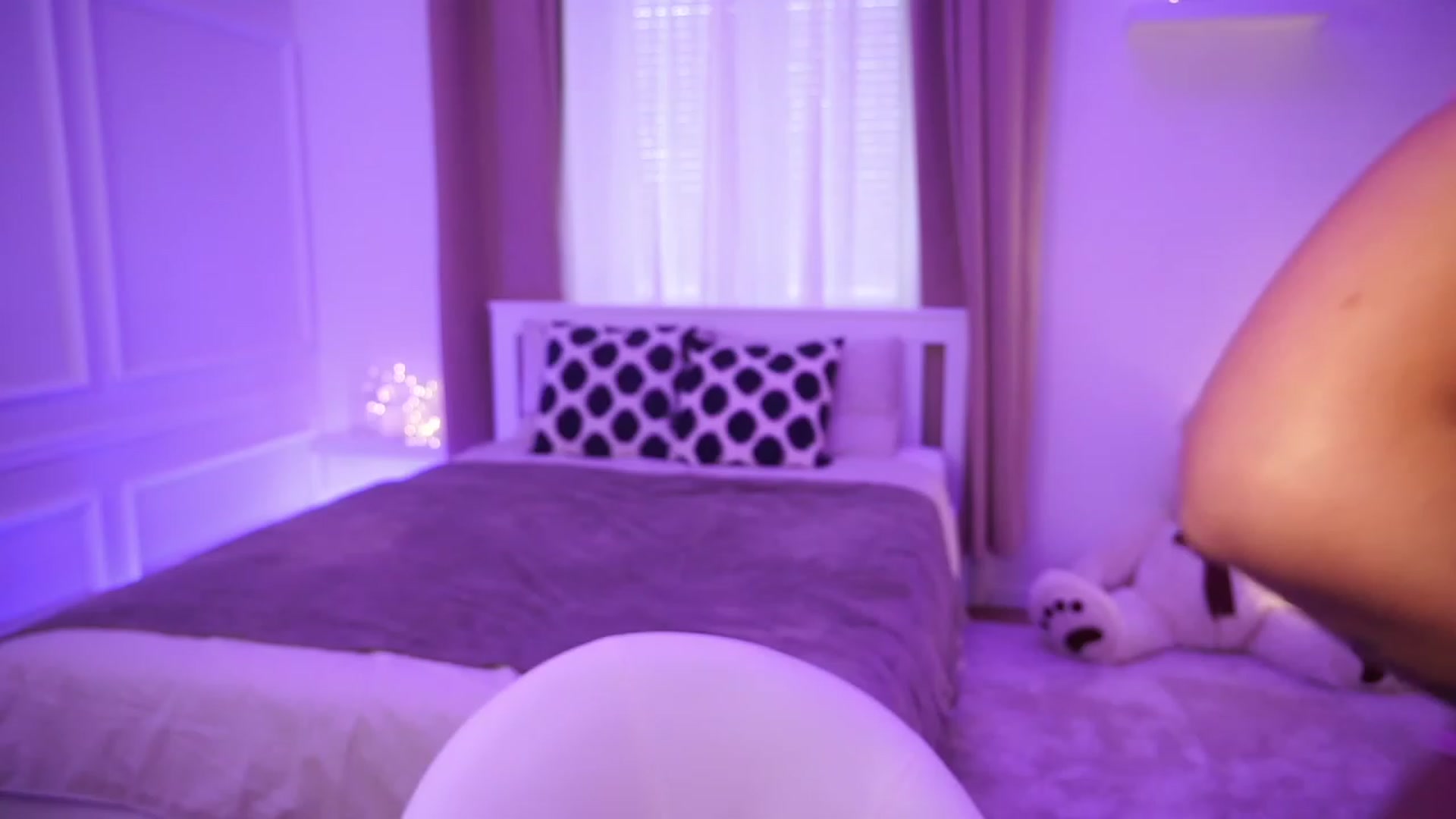 Gallery image thumbnail from blueexstacey's myfreecams stream on, 10/04/2023, 13:57 image 20 of 20