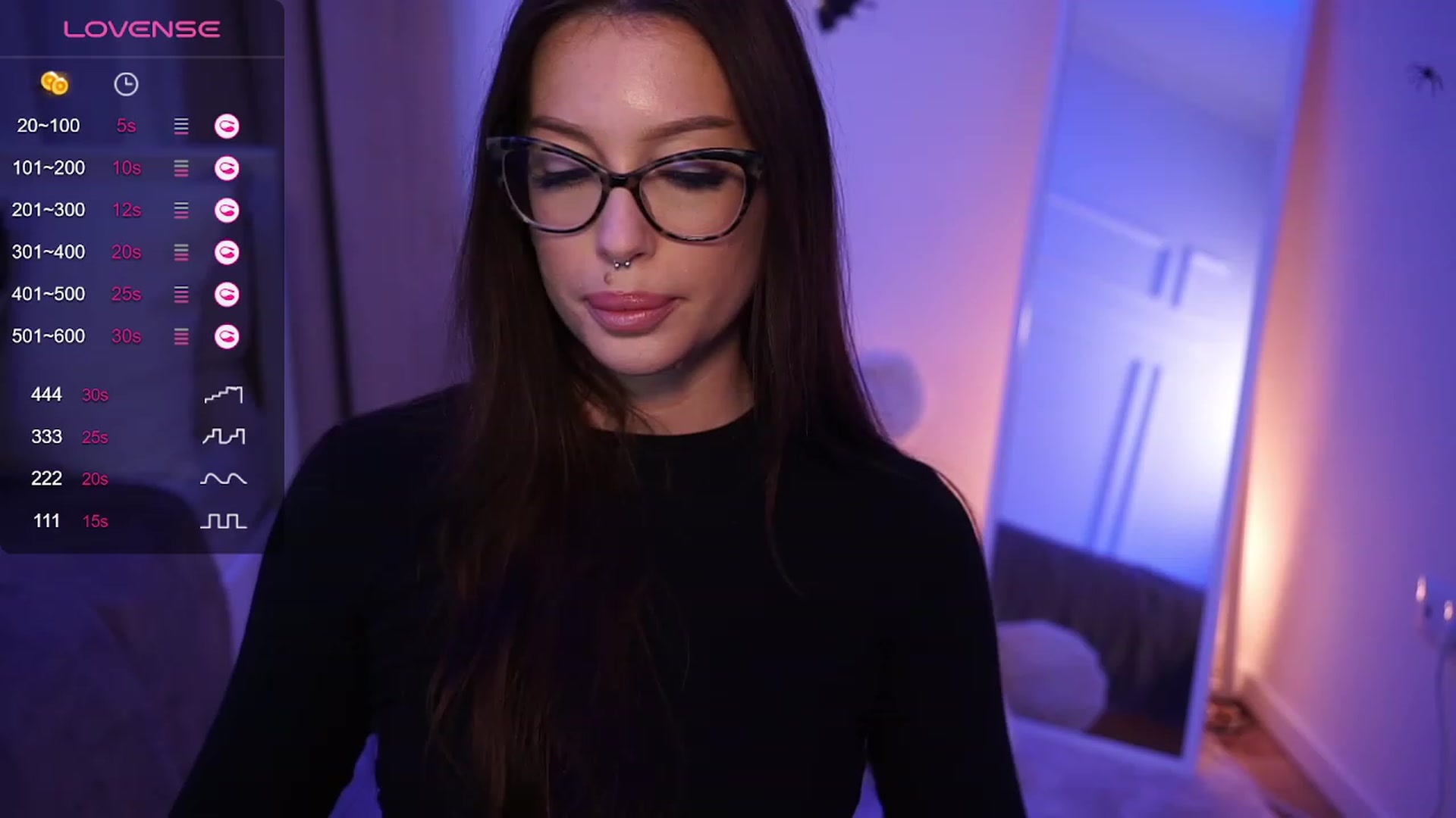 Gallery image thumbnail from blueexstacey's myfreecams stream on, 10/30/2023, 17:13 image 18 of 20