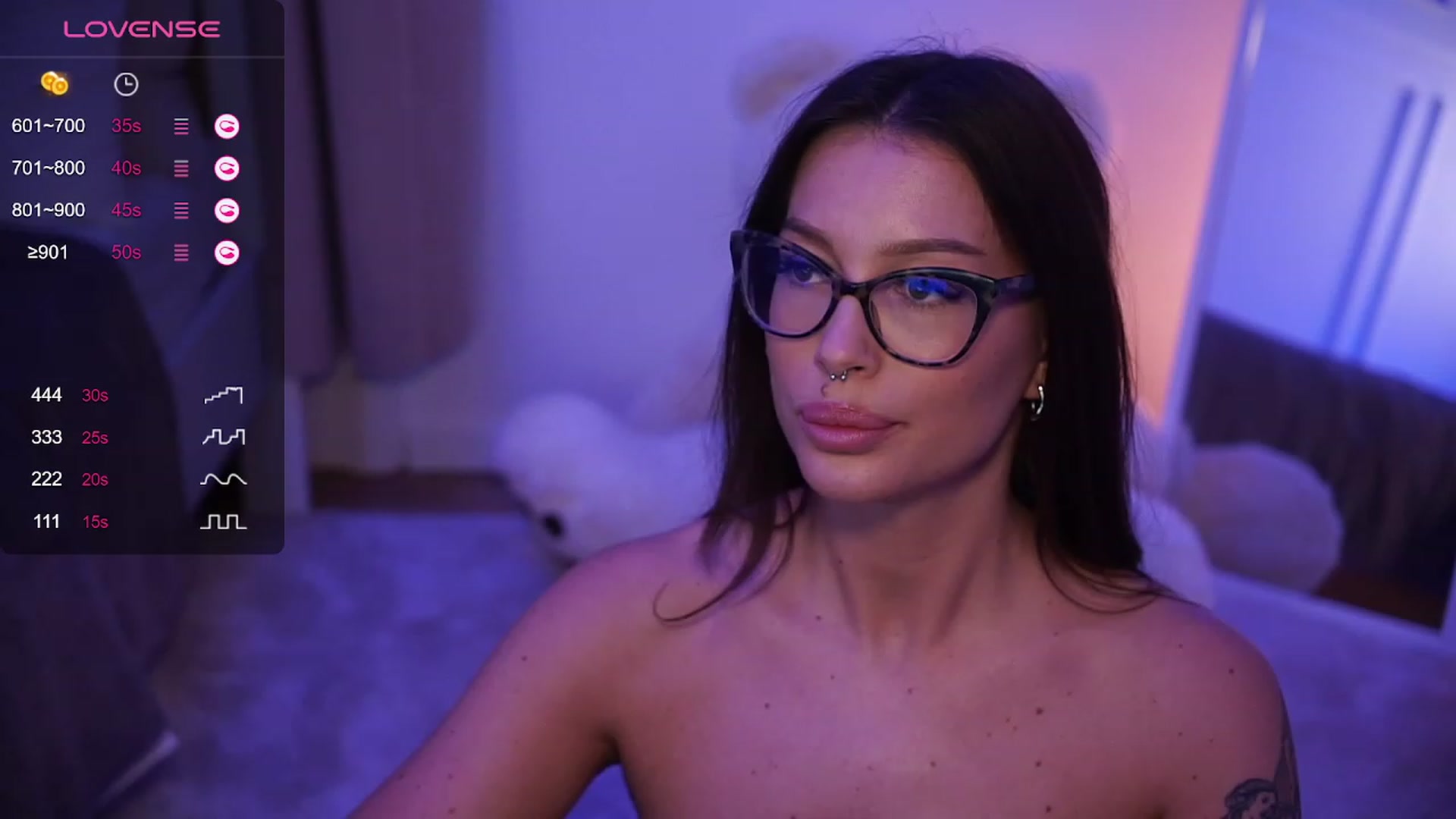 Gallery image thumbnail from blueexstacey's myfreecams stream on, 10/30/2023, 17:38 image 10 of 20
