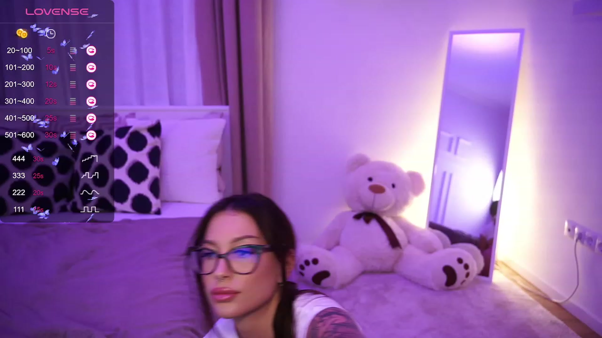 Gallery image thumbnail from blueexstacey's myfreecams stream on, 11/04/2023, 01:23 image 20 of 20
