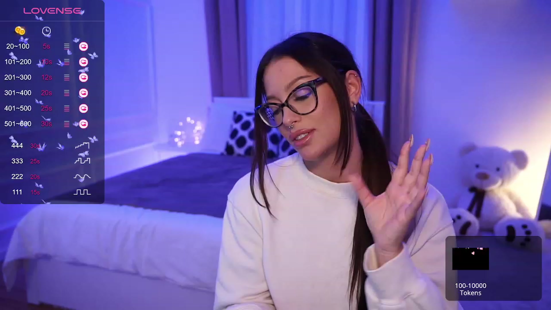 Gallery image thumbnail from blueexstacey's myfreecams stream on, 11/08/2023, 16:25 image 17 of 20