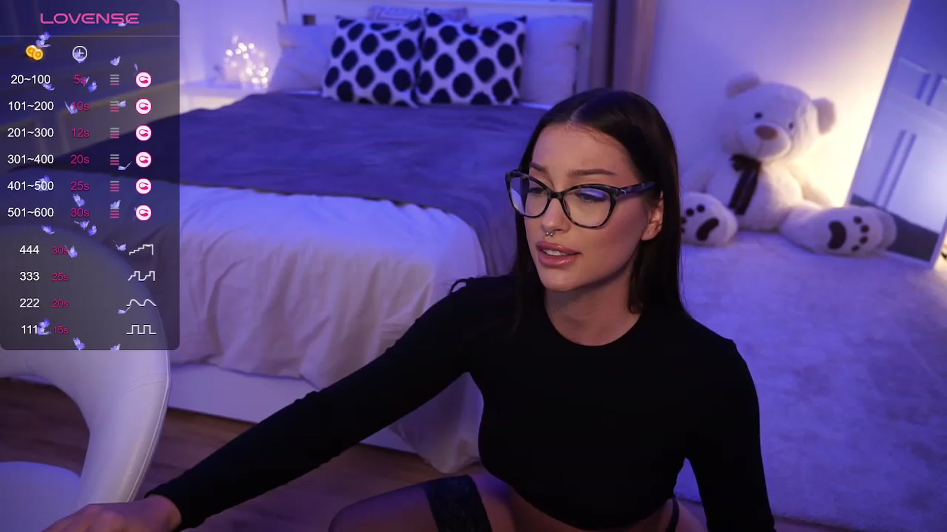 Gallery image thumbnail from blueexstacey's myfreecams stream on, 11/20/2023, 19:22 image 13 of 20