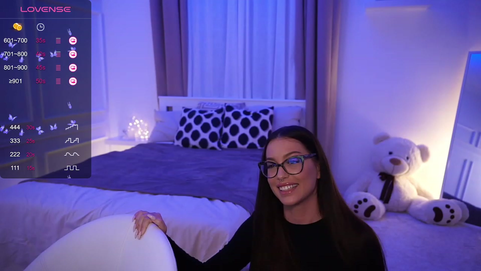 Gallery image thumbnail from blueexstacey's myfreecams stream on, 11/20/2023, 19:22 image 12 of 20