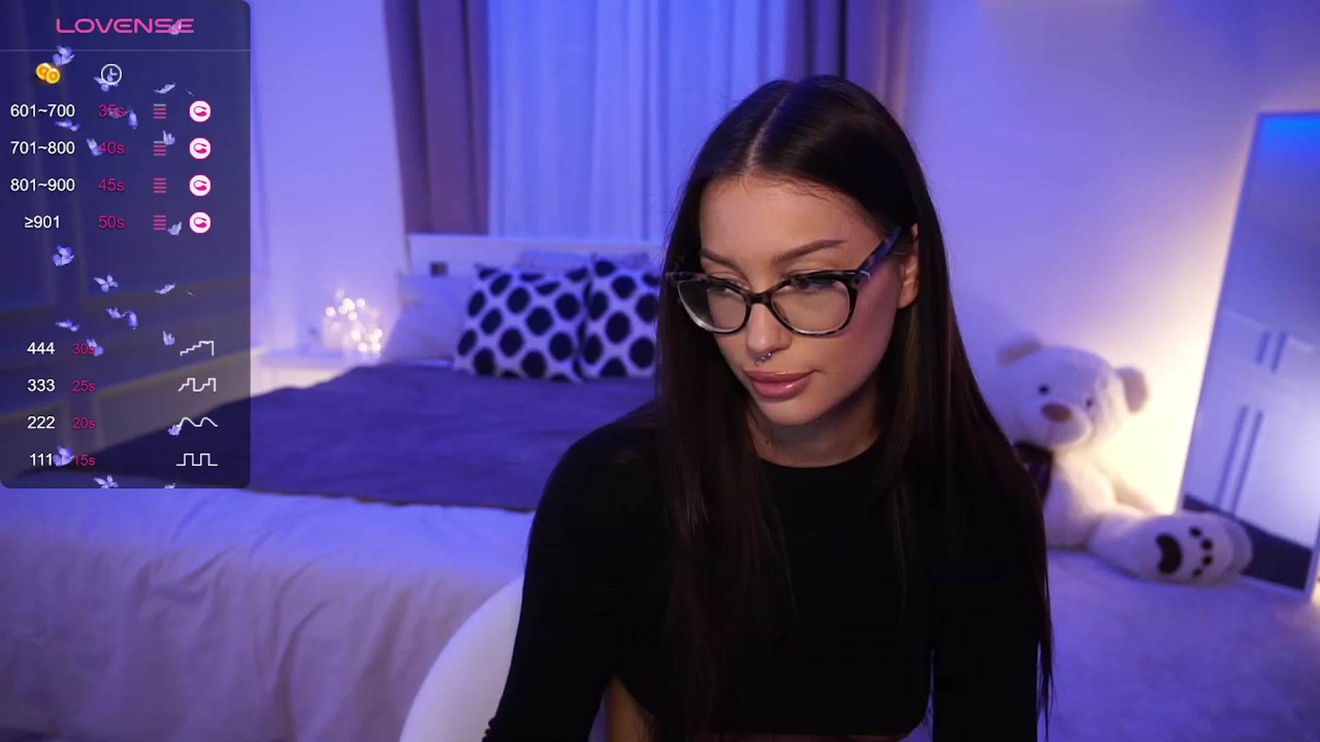 Gallery image thumbnail from blueexstacey's myfreecams stream on, 11/20/2023, 19:22 image 7 of 20