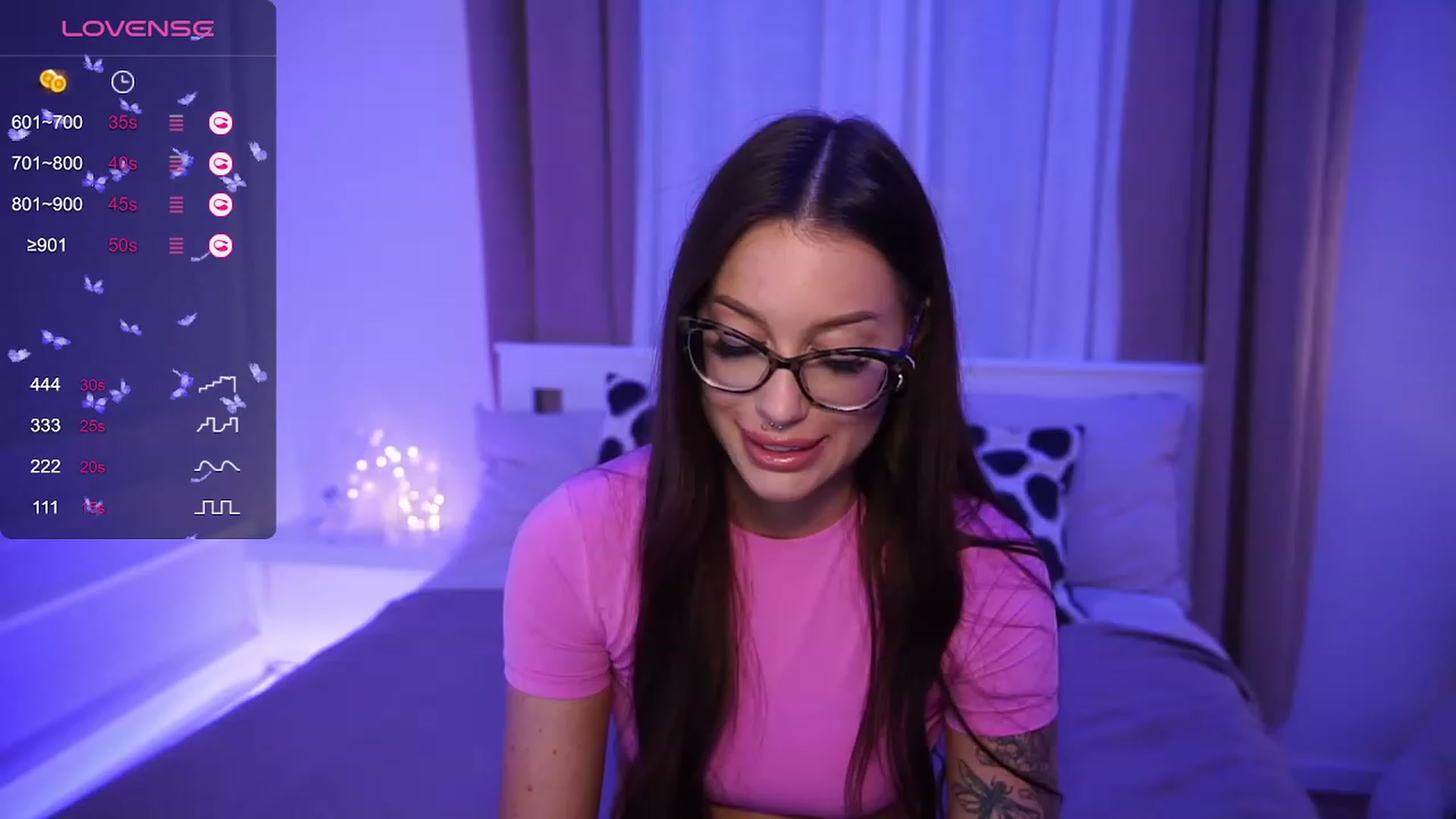 Gallery image thumbnail from blueexstacey's myfreecams stream on, 11/22/2023, 24:34 image 17 of 20