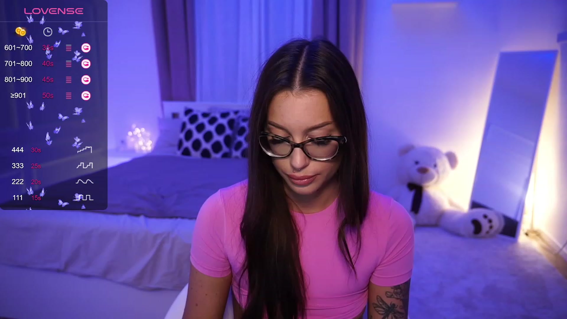Gallery image thumbnail from blueexstacey's myfreecams stream on, 11/22/2023, 02:36 image 10 of 20