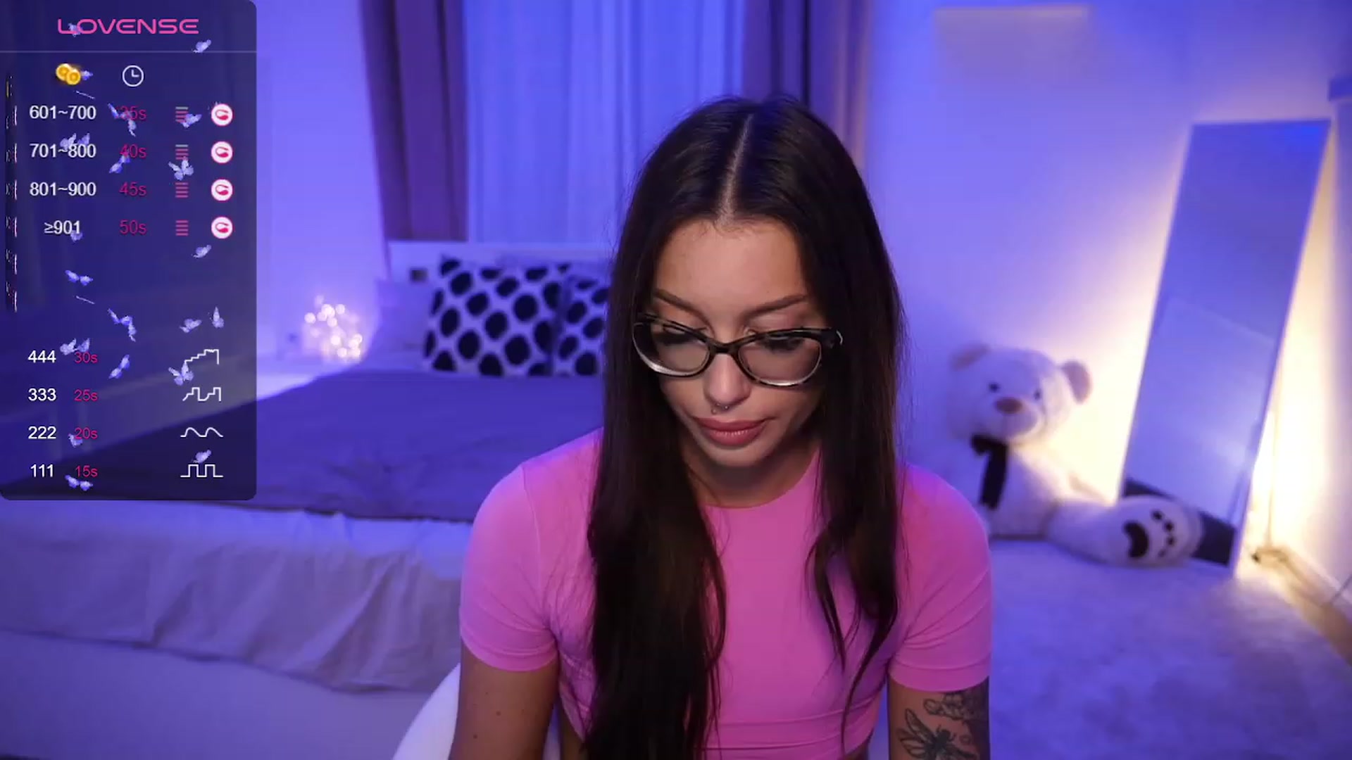 Gallery image thumbnail from blueexstacey's myfreecams stream on, 11/22/2023, 02:36 image 12 of 20