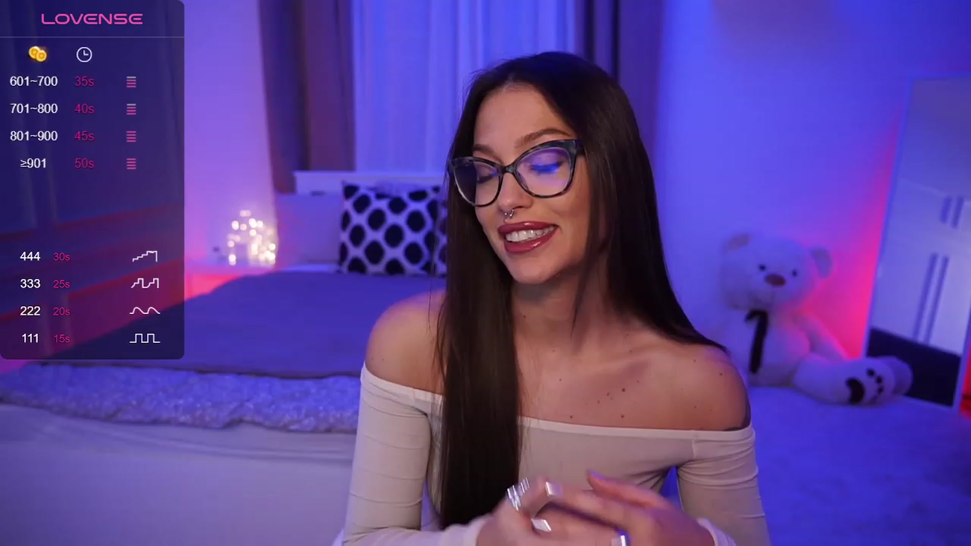 Gallery image thumbnail from blueexstacey's myfreecams stream on, 12/02/2023, 24:22 image 6 of 20
