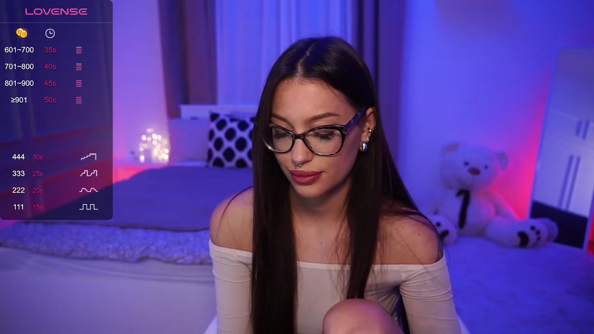 Gallery image thumbnail from blueexstacey's myfreecams stream on, 12/02/2023, 24:22 image 8 of 20