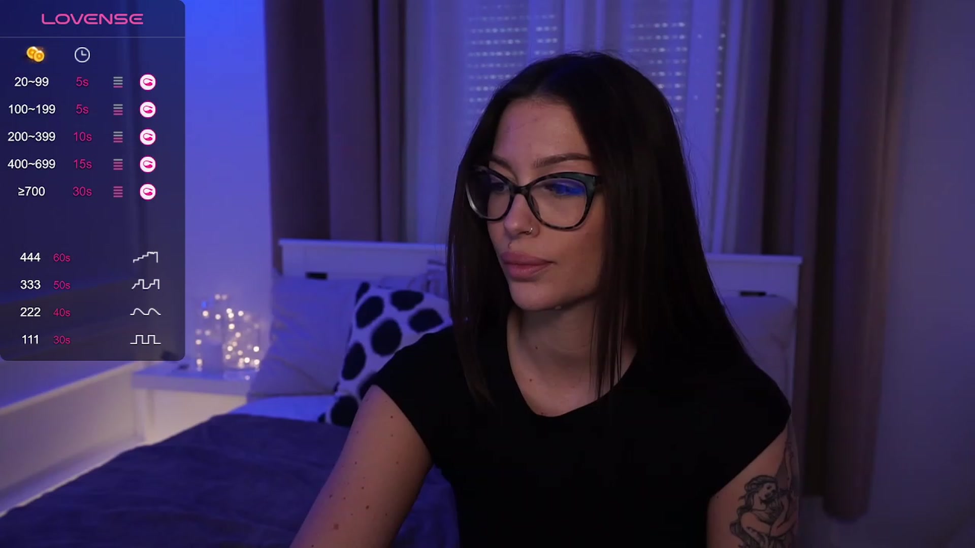 Gallery image thumbnail from blueexstacey's myfreecams stream on, 12/27/2023, 17:21 image 1 of 20