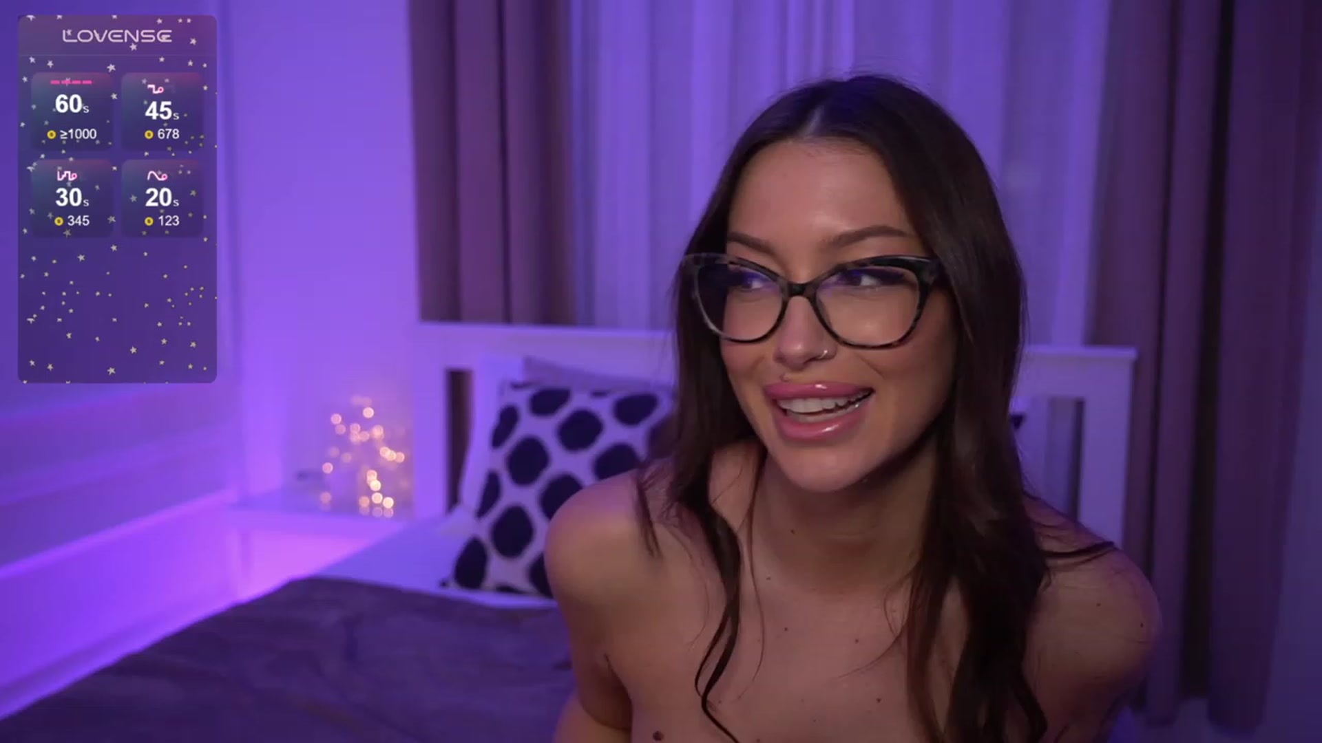 Gallery image thumbnail from blueexstacey's myfreecams stream on, 01/19/2024, 22:52 image 17 of 20