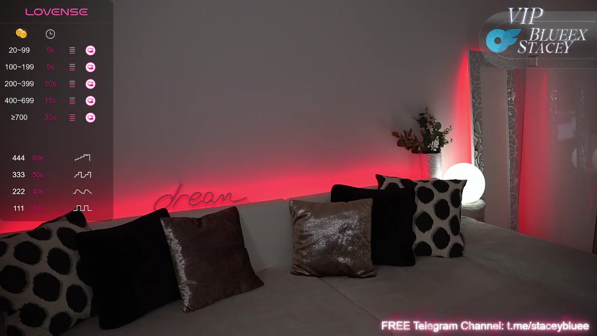 Gallery image thumbnail from blueexstacey's myfreecams stream on, 01/30/2024, 24:34 image 9 of 20