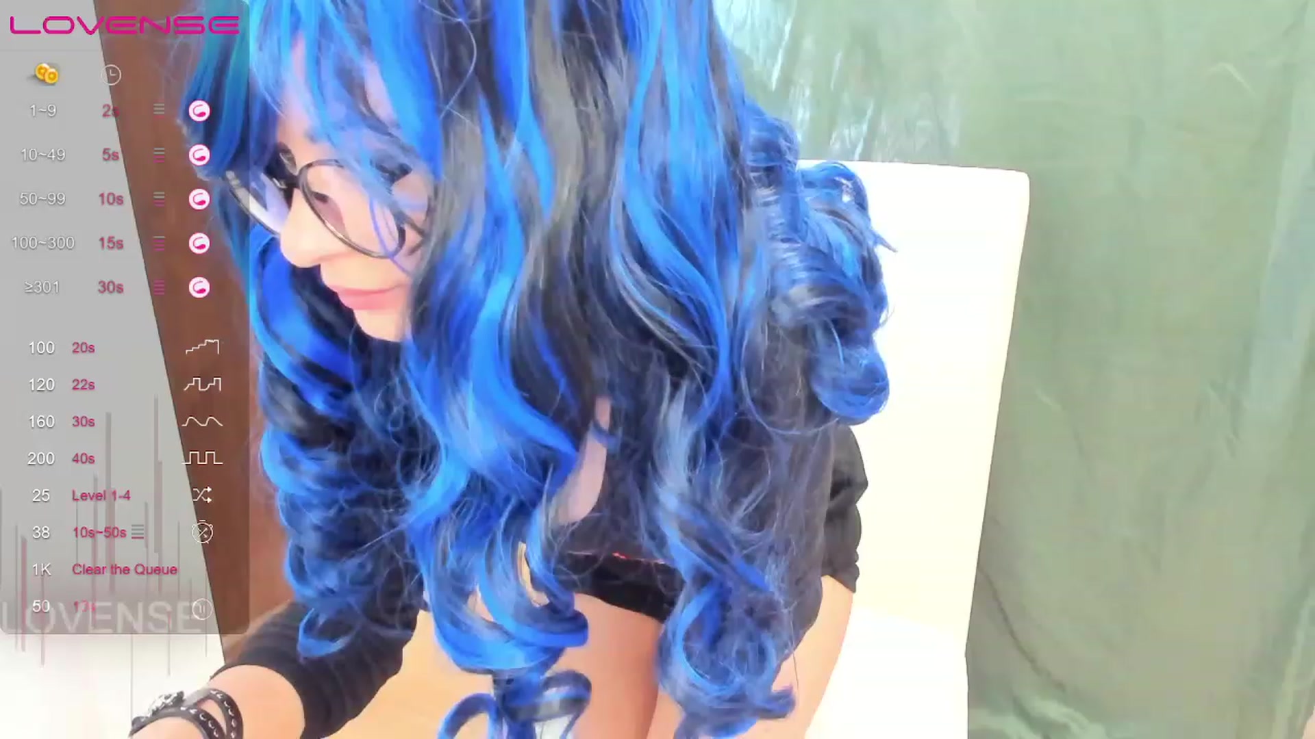 Gallery image thumbnail from boabab123's myfreecams stream on, 05/17/2023, 13:23 image 8 of 20
