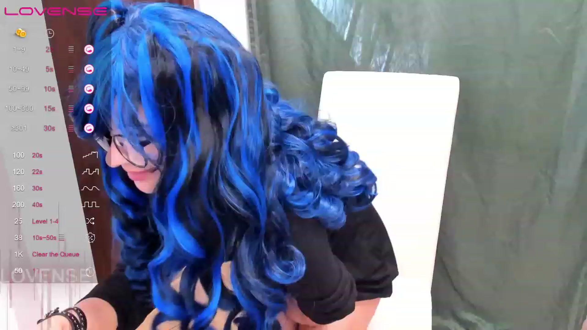 Gallery image thumbnail from boabab123's myfreecams stream on, 05/17/2023, 13:23 image 7 of 20
