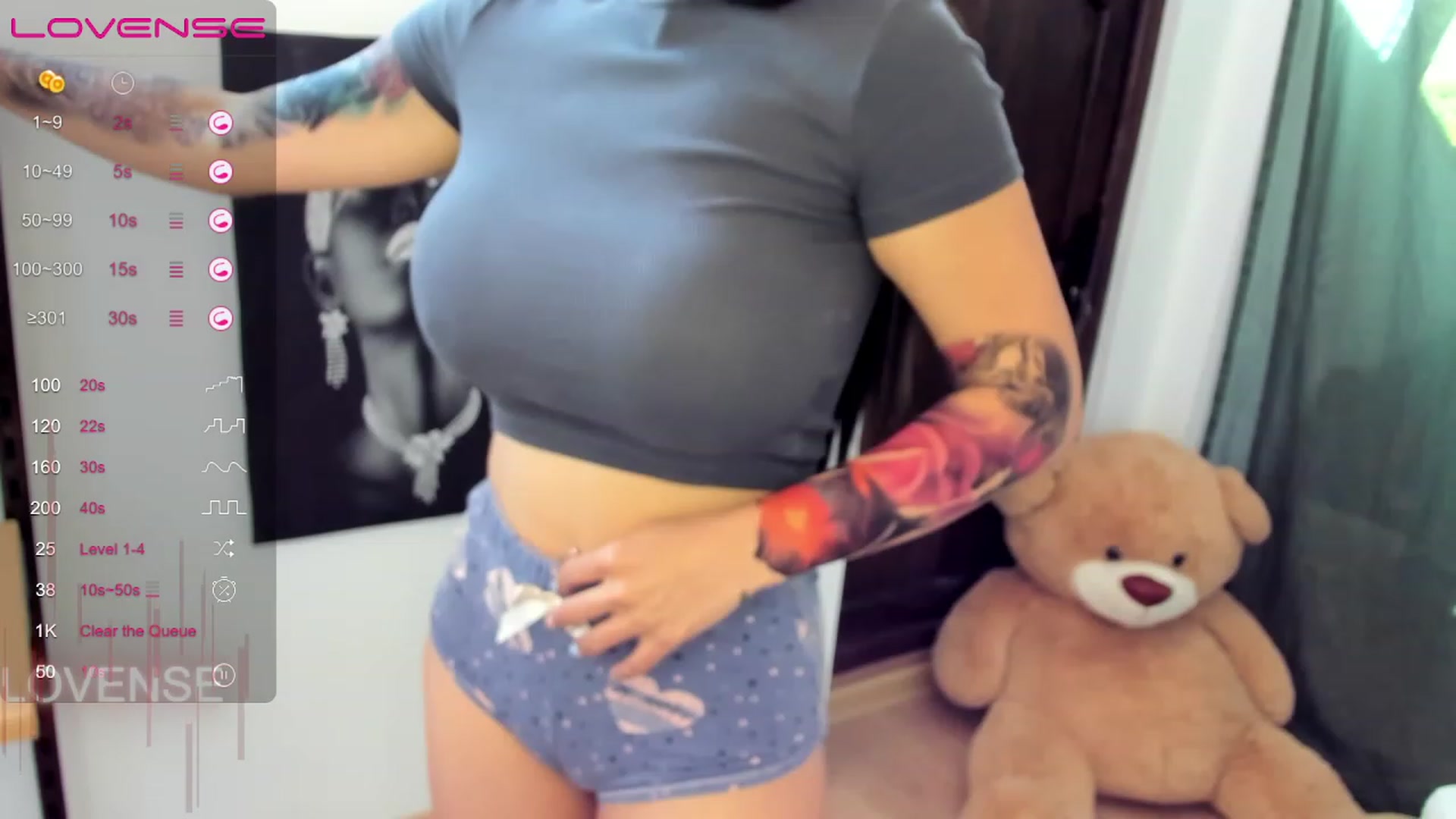 Gallery image thumbnail from boabab123's myfreecams stream on, 06/21/2023, 16:00 image 18 of 20