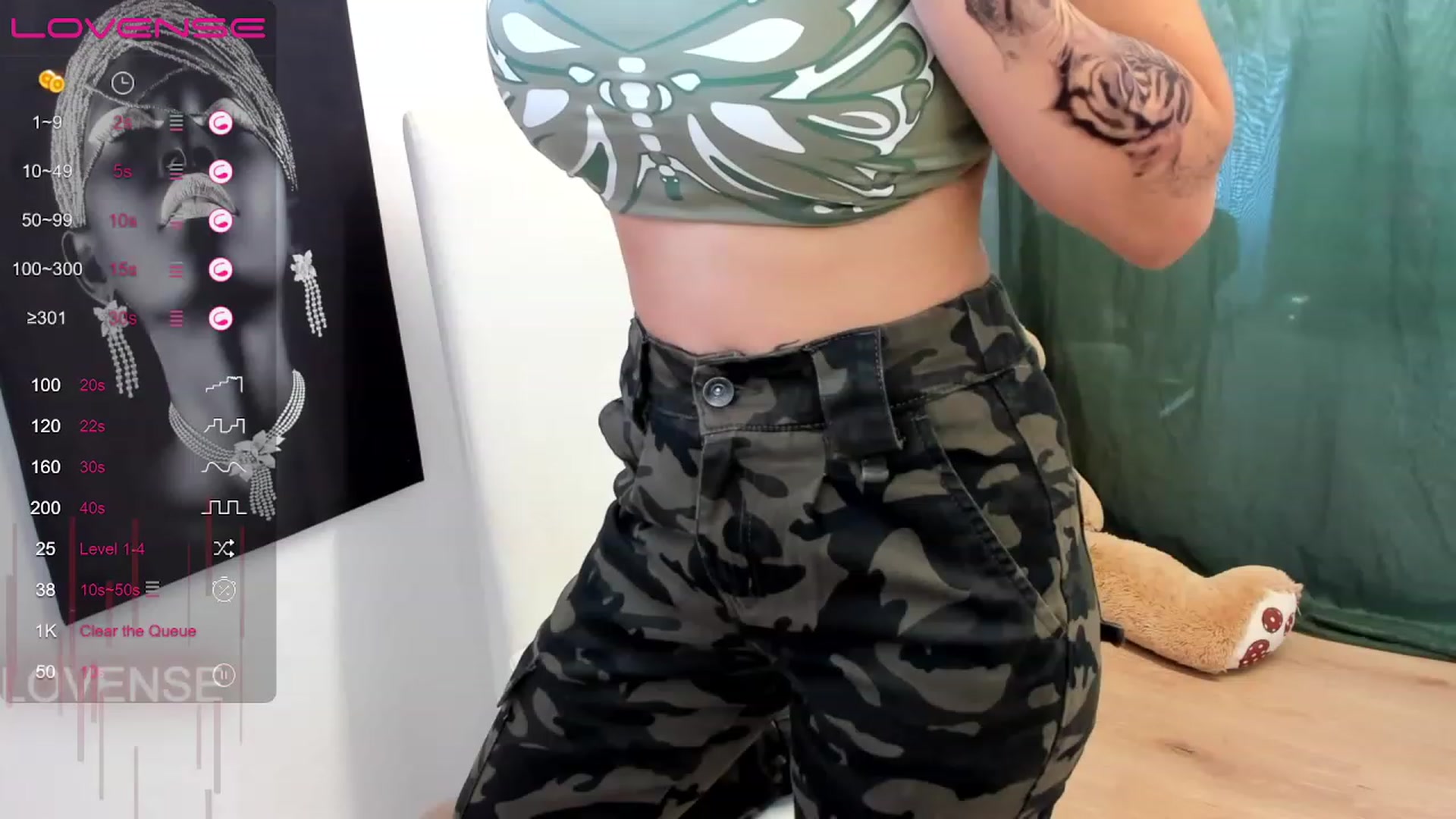 Gallery image thumbnail from boabab123's myfreecams stream on, 06/26/2023, 15:02 image 14 of 20
