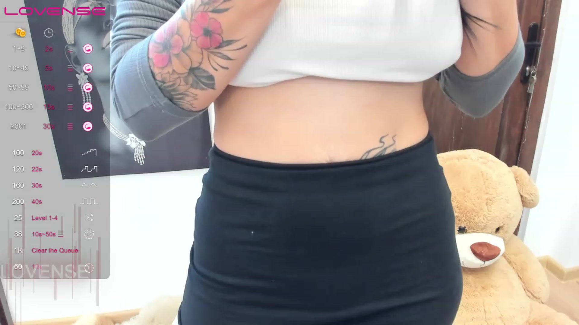Gallery image thumbnail from boabab123's myfreecams stream on, 08/05/2023, 12:38 image 14 of 20