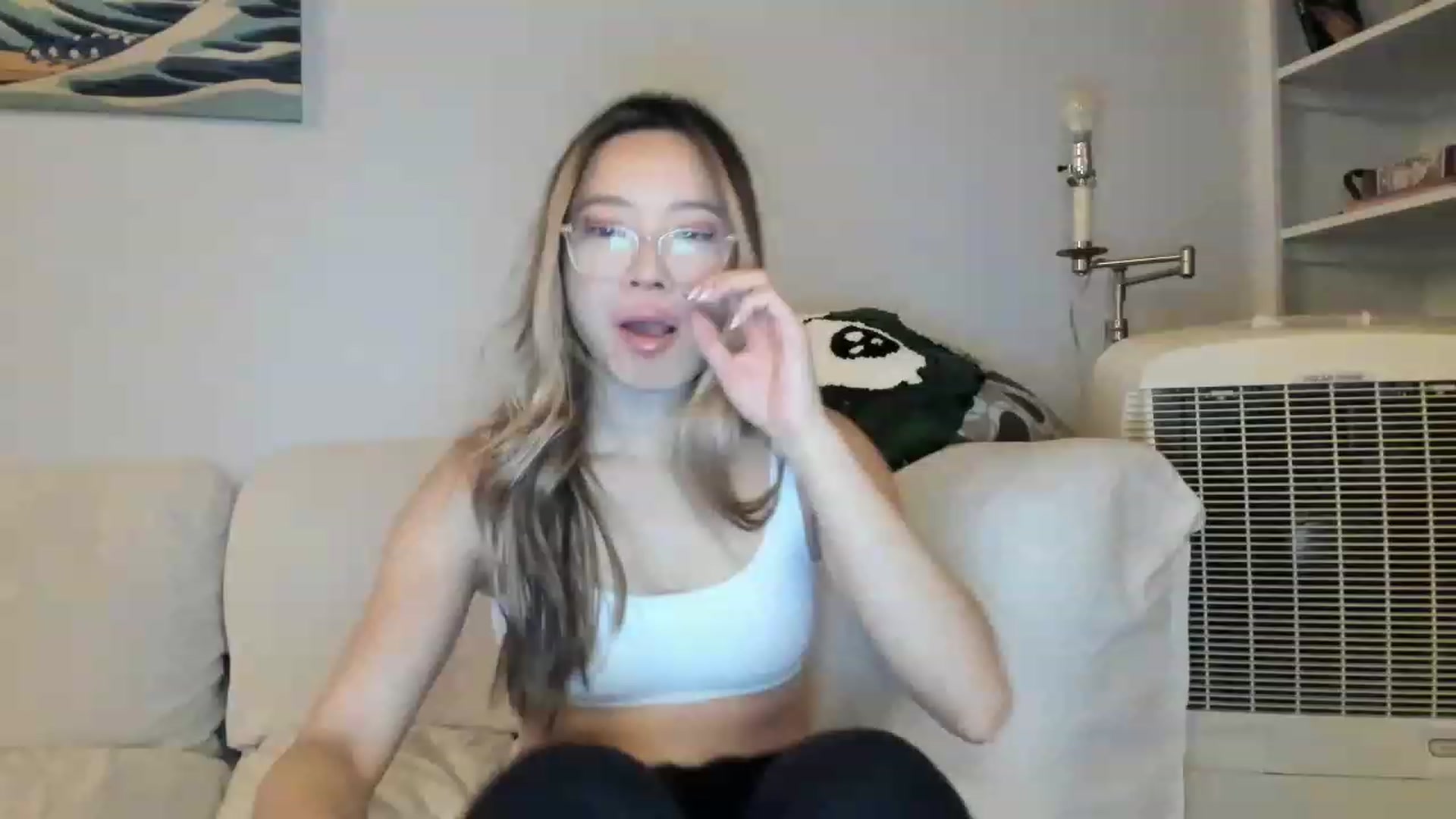 Gallery image thumbnail from bobaprincess's myfreecams stream on, 11/14/2022, 11:20 image 4 of 20