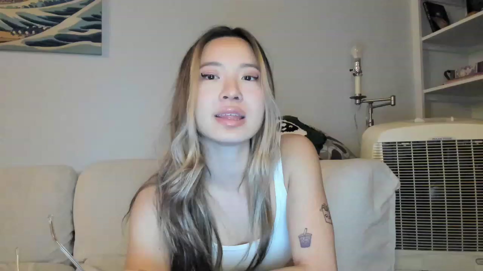 Gallery image thumbnail from bobaprincess's myfreecams stream on, 11/14/2022, 11:20 image 9 of 20