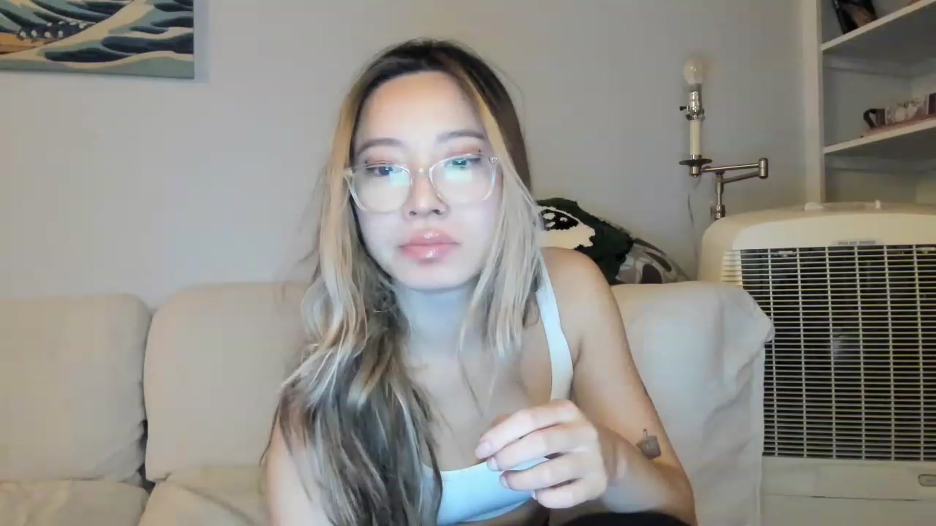 Gallery image thumbnail from bobaprincess's myfreecams stream on, 11/14/2022, 11:20 image 2 of 20