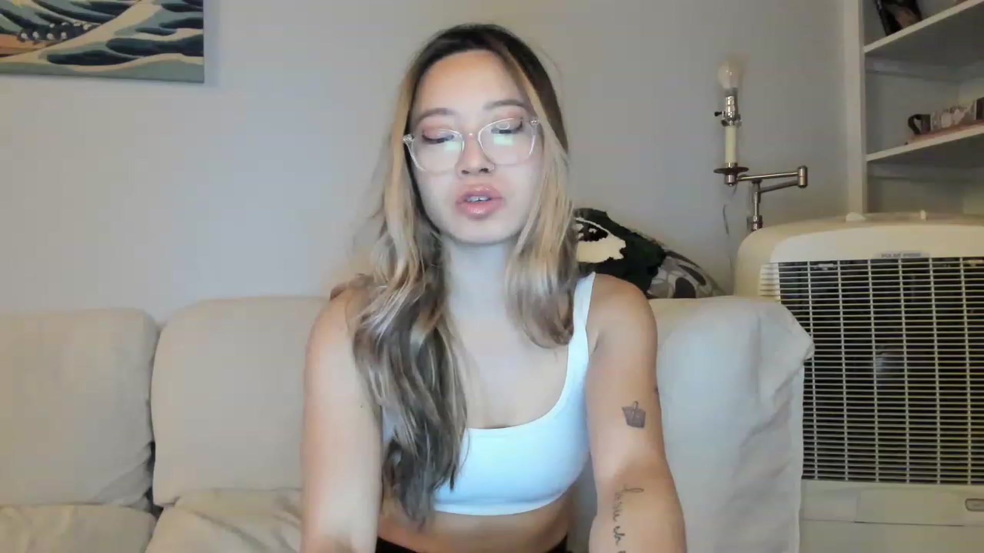 Gallery image thumbnail from bobaprincess's myfreecams stream on, 11/14/2022, 11:20 image 3 of 20