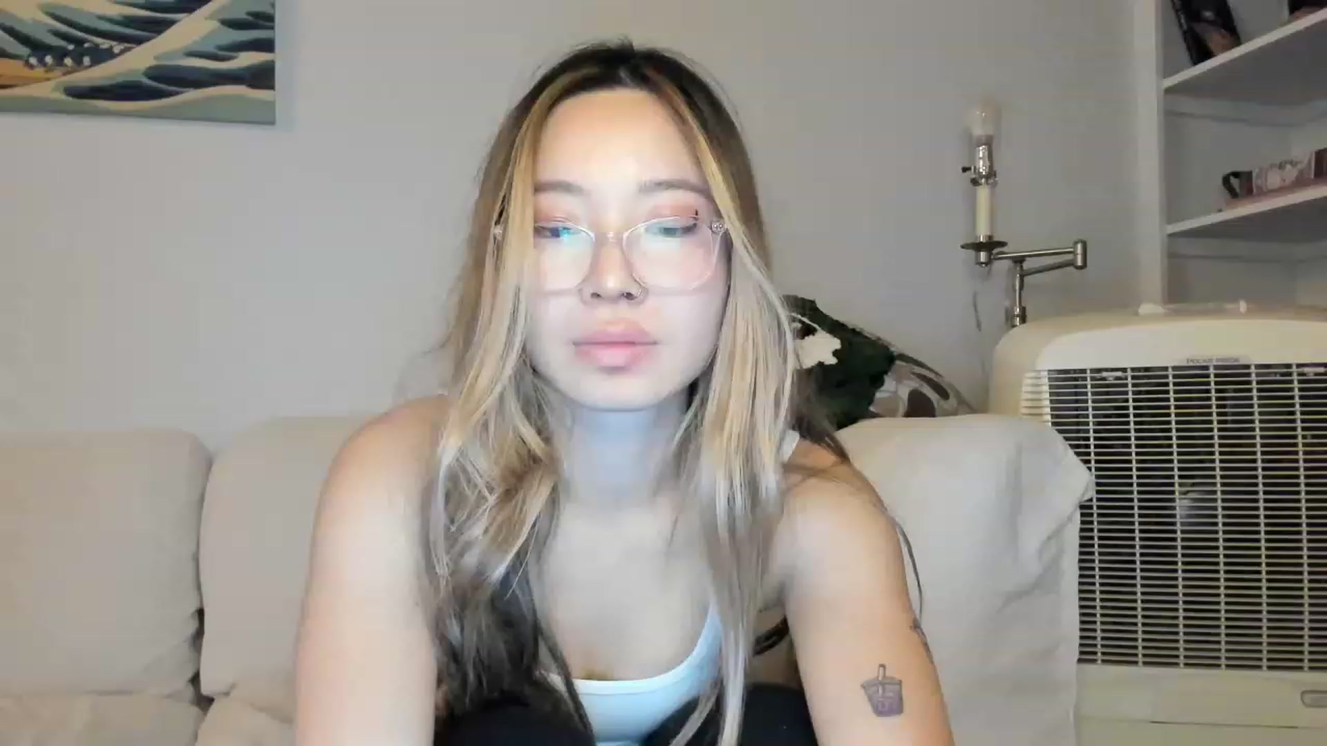 Gallery image thumbnail from bobaprincess's myfreecams stream on, 11/14/2022, 11:20 image 13 of 20