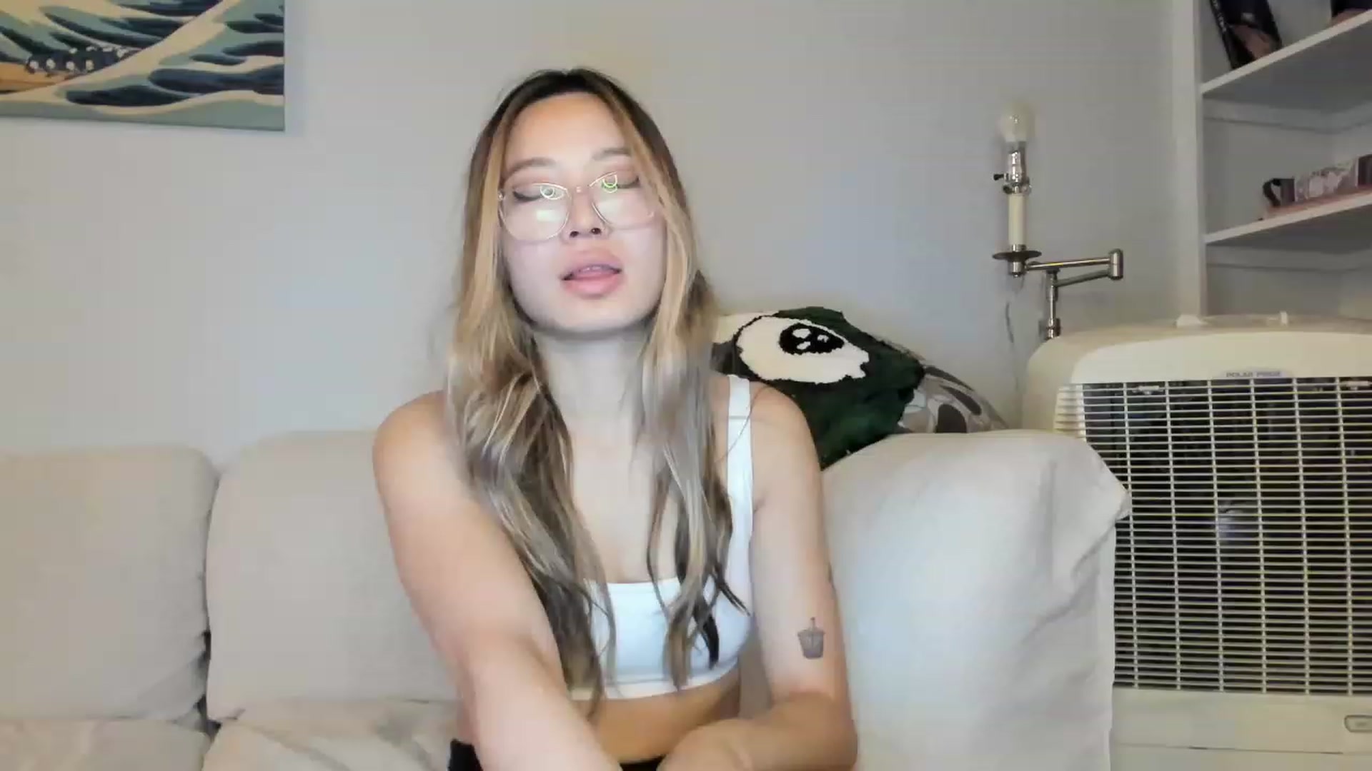 Gallery image thumbnail from bobaprincess's myfreecams stream on, 11/14/2022, 11:20 image 17 of 20