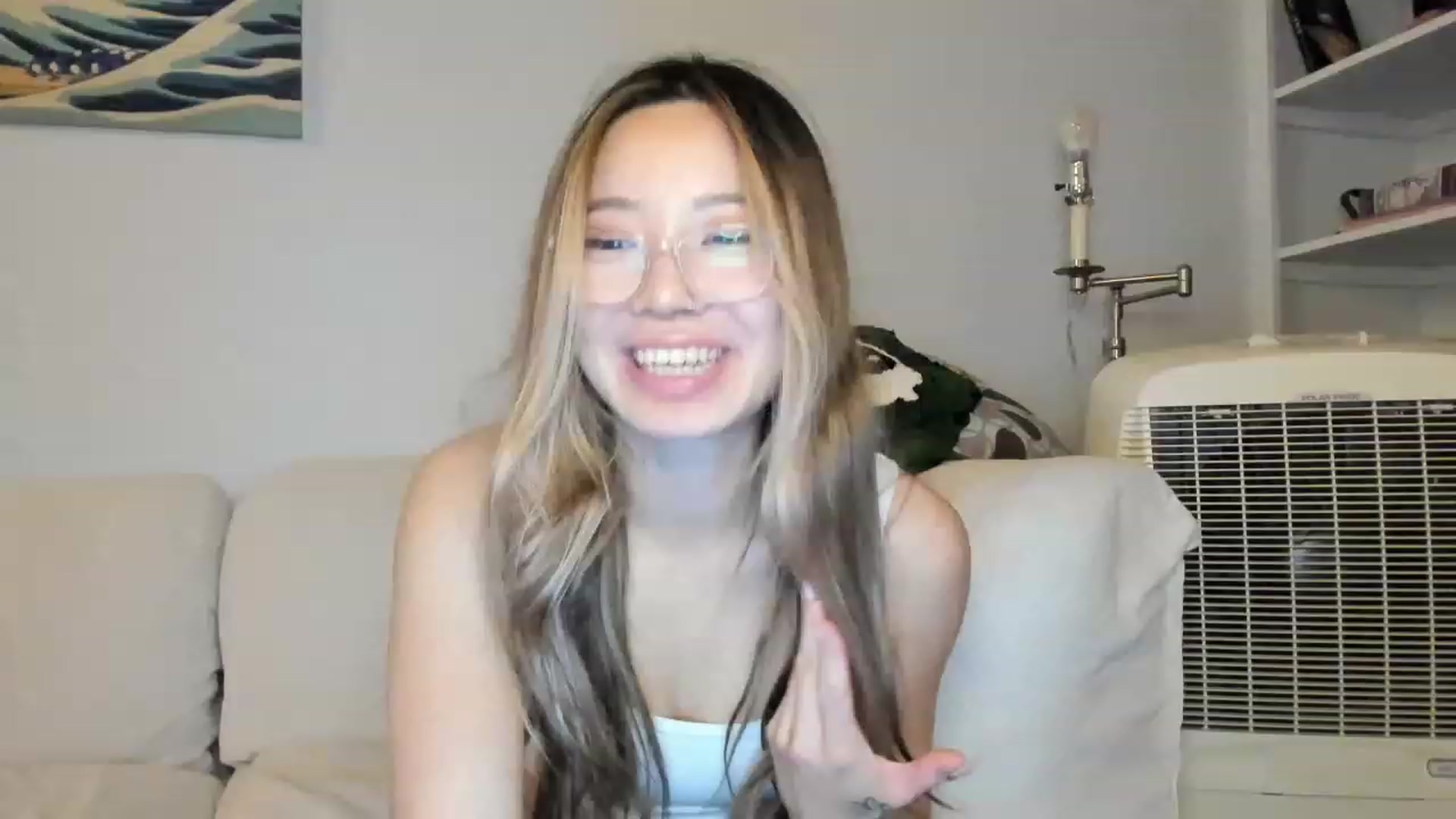 Gallery image thumbnail from bobaprincess's myfreecams stream on, 11/14/2022, 11:20 image 16 of 20