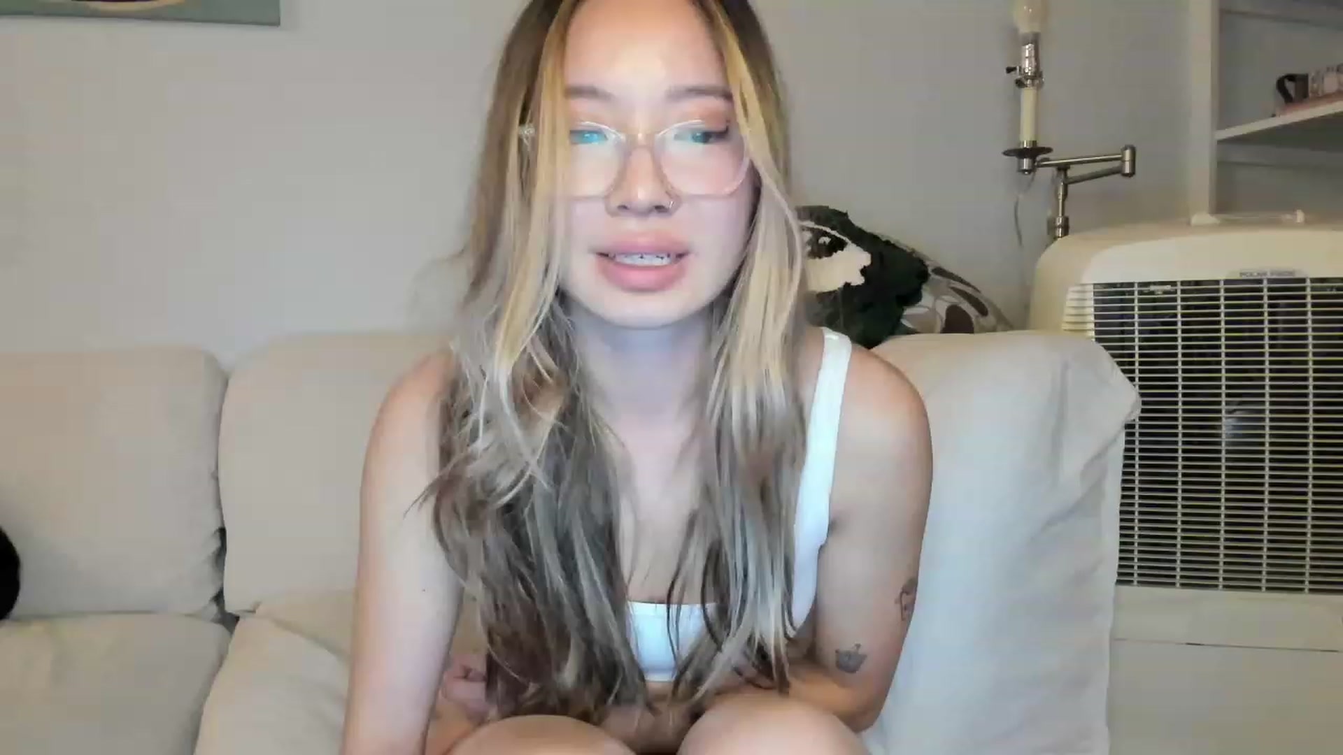 Gallery image thumbnail from bobaprincess's myfreecams stream on, 11/14/2022, 11:21 image 2 of 20