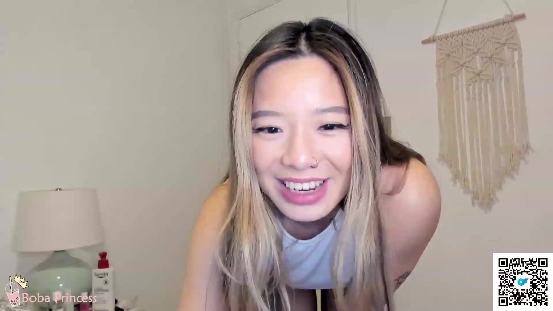 Gallery image thumbnail from bobaprincess's myfreecams stream on, 11/16/2022, 08:29 image 3 of 20
