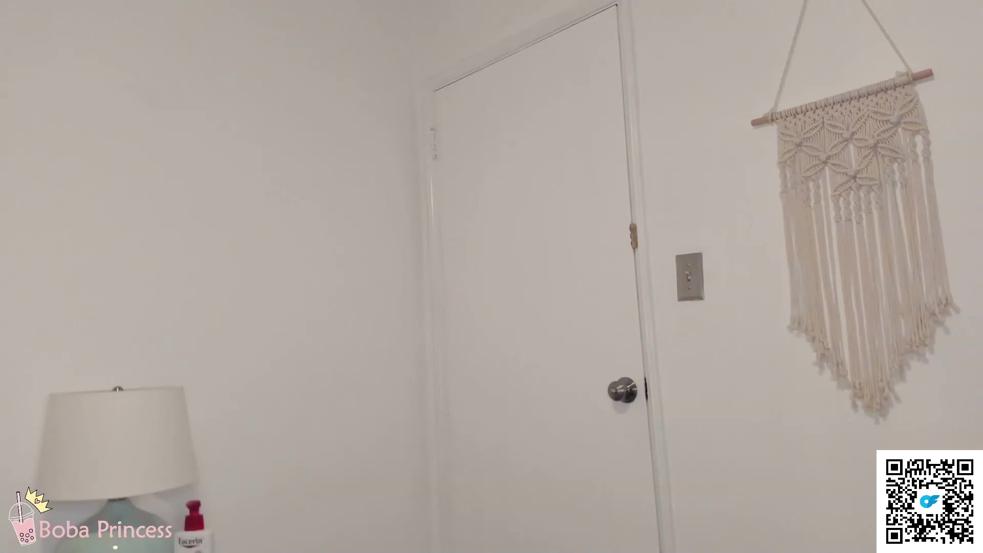 Gallery image thumbnail from bobaprincess's myfreecams stream on, 11/16/2022, 08:29 image 7 of 20