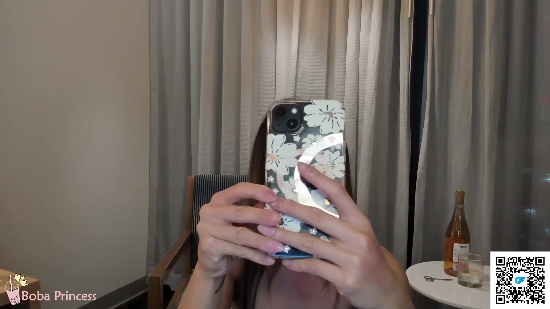 Gallery image thumbnail from bobaprincess's myfreecams stream on, 11/25/2022, 08:17 image 12 of 20
