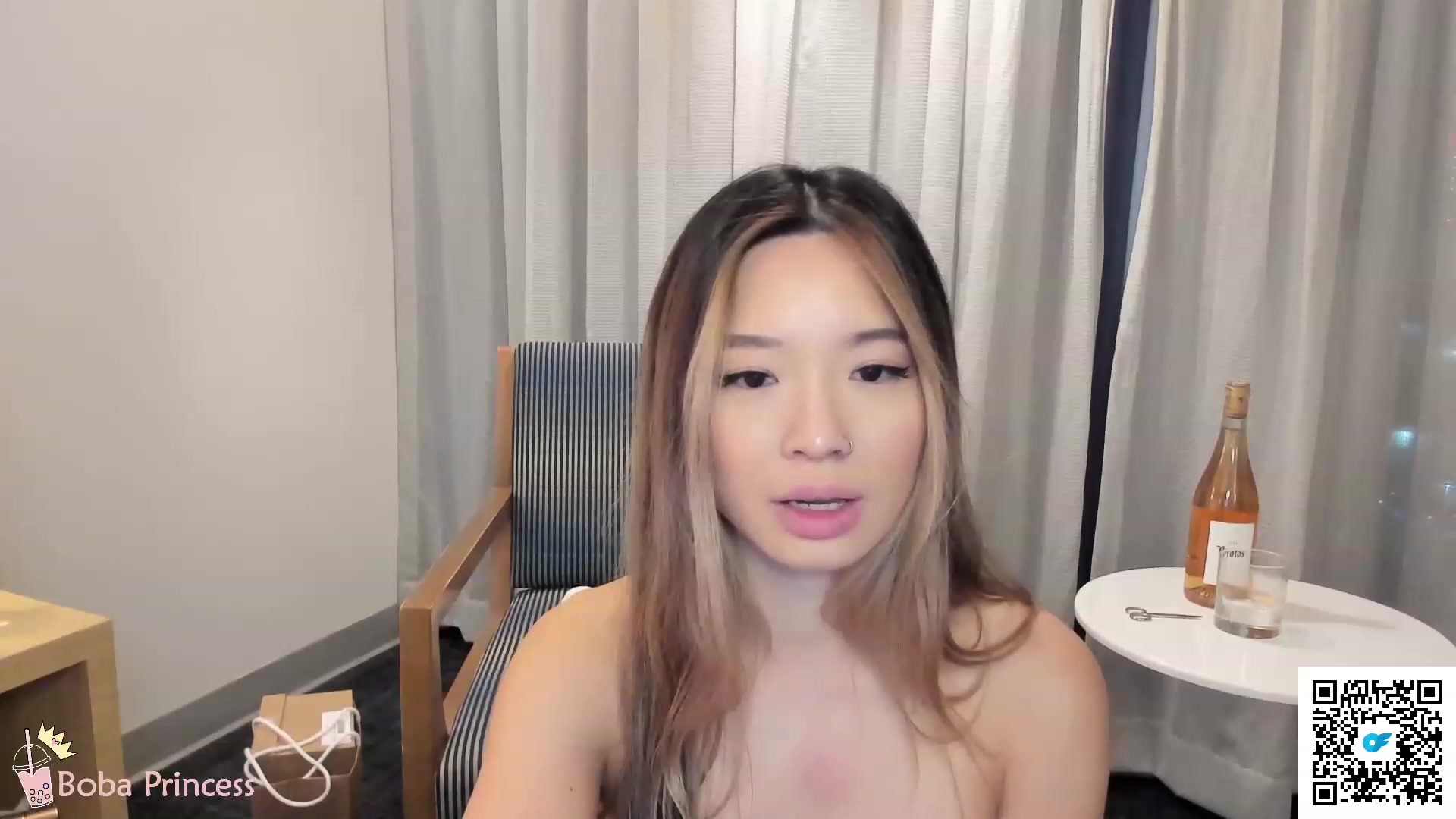 Gallery image thumbnail from bobaprincess's myfreecams stream on, 11/25/2022, 08:17 image 7 of 20