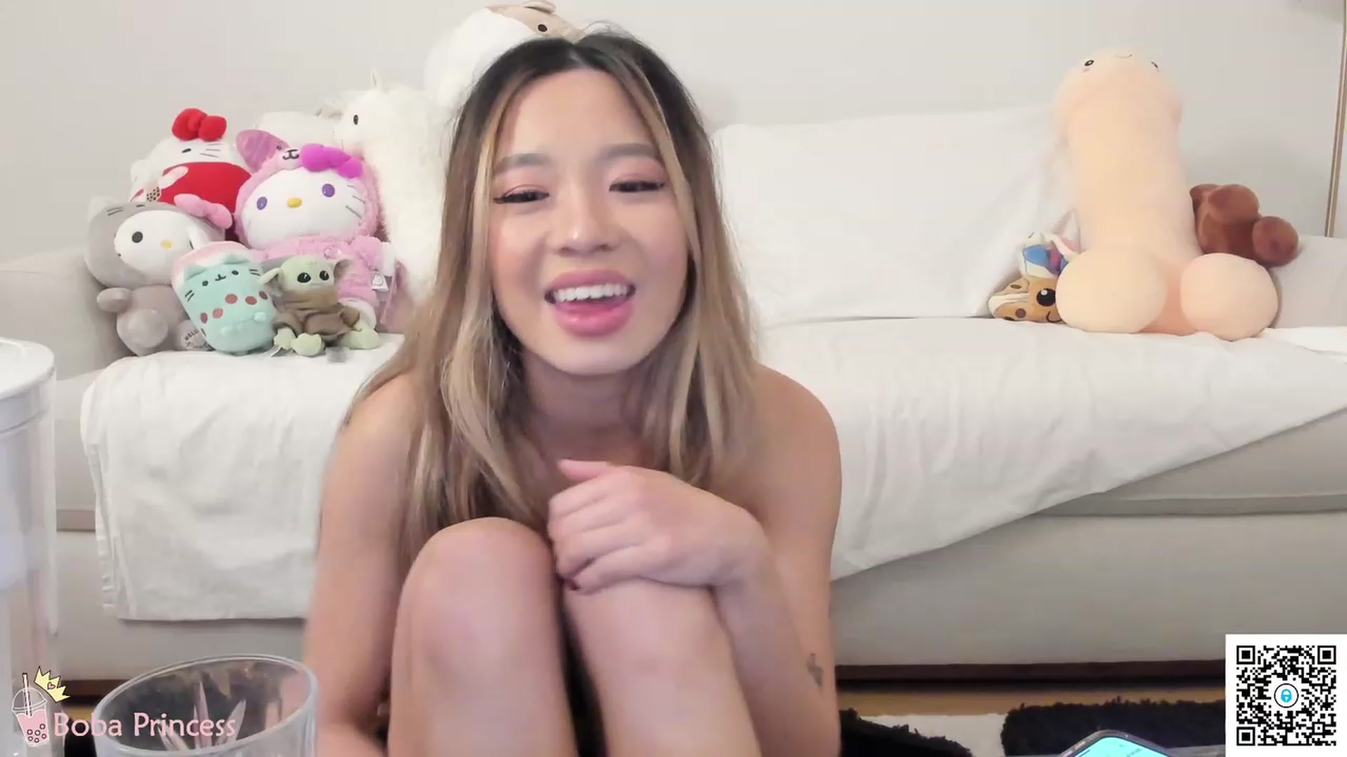 Gallery image thumbnail from bobaprincess's myfreecams stream on, 12/22/2022, 07:45 image 15 of 20