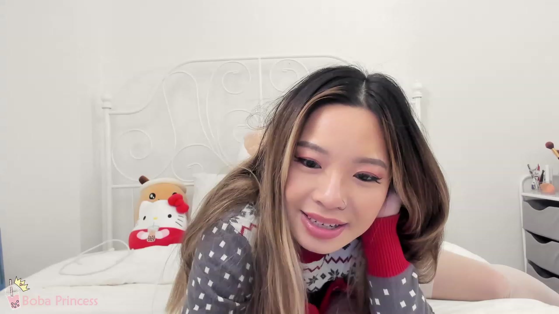Gallery image thumbnail from bobaprincess's myfreecams stream on, 12/23/2022, 06:58 image 6 of 20