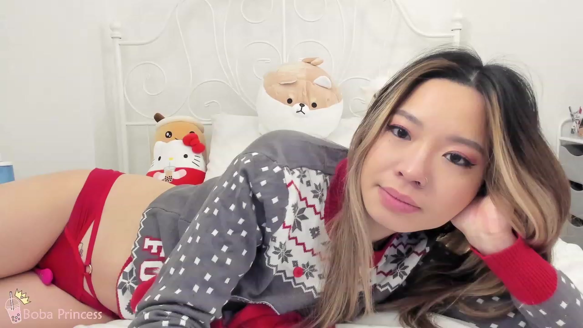 Gallery image thumbnail from bobaprincess's myfreecams stream on, 12/23/2022, 10:06 image 14 of 20