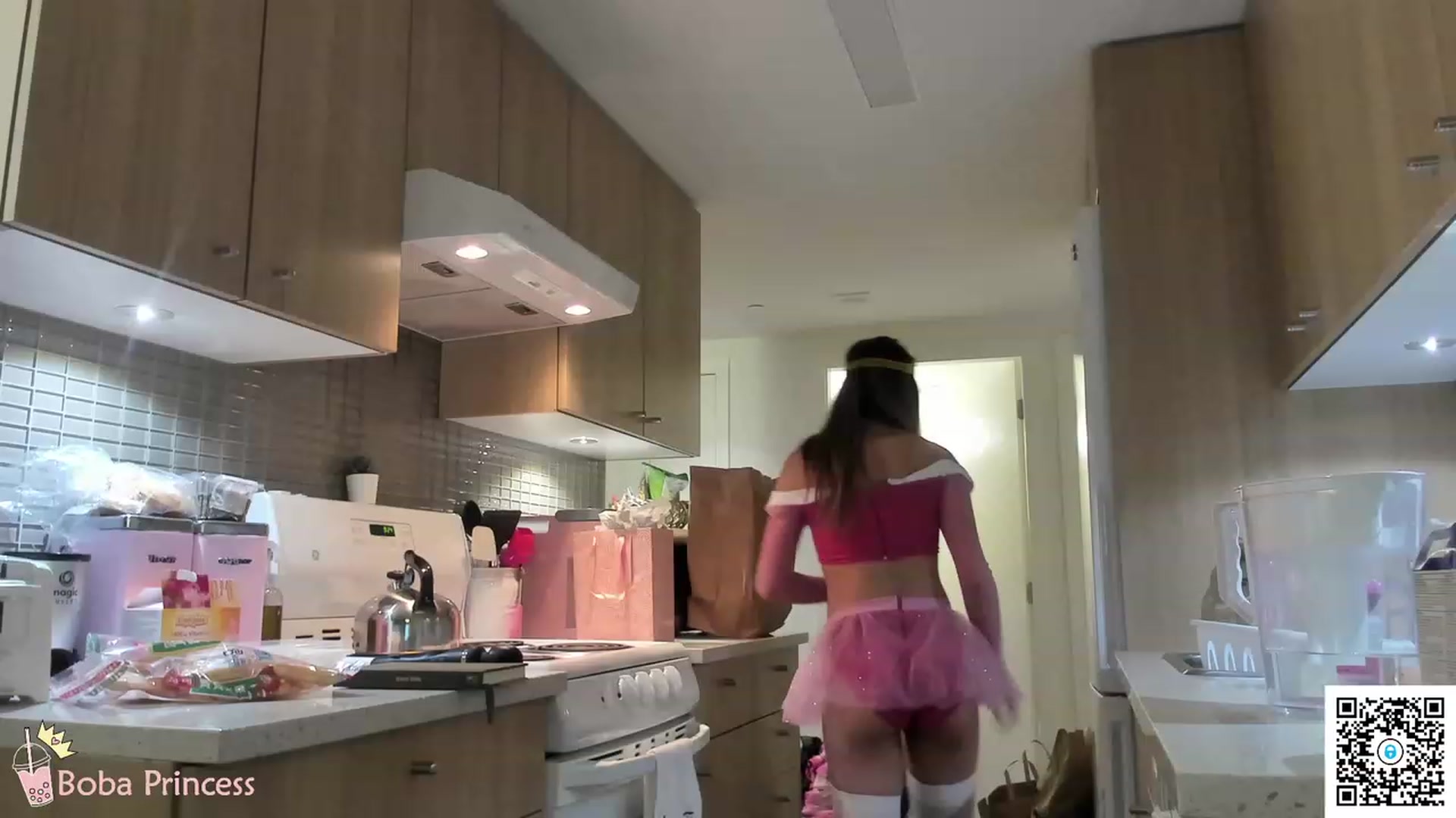 Gallery image thumbnail from bobaprincess's myfreecams stream on, 12/29/2022, 09:05 image 3 of 20