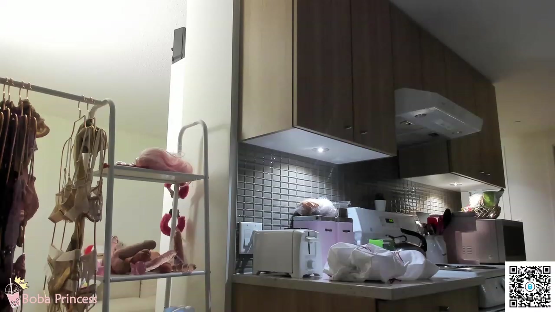 Gallery image thumbnail from bobaprincess's myfreecams stream on, 12/31/2022, 06:46 image 15 of 20