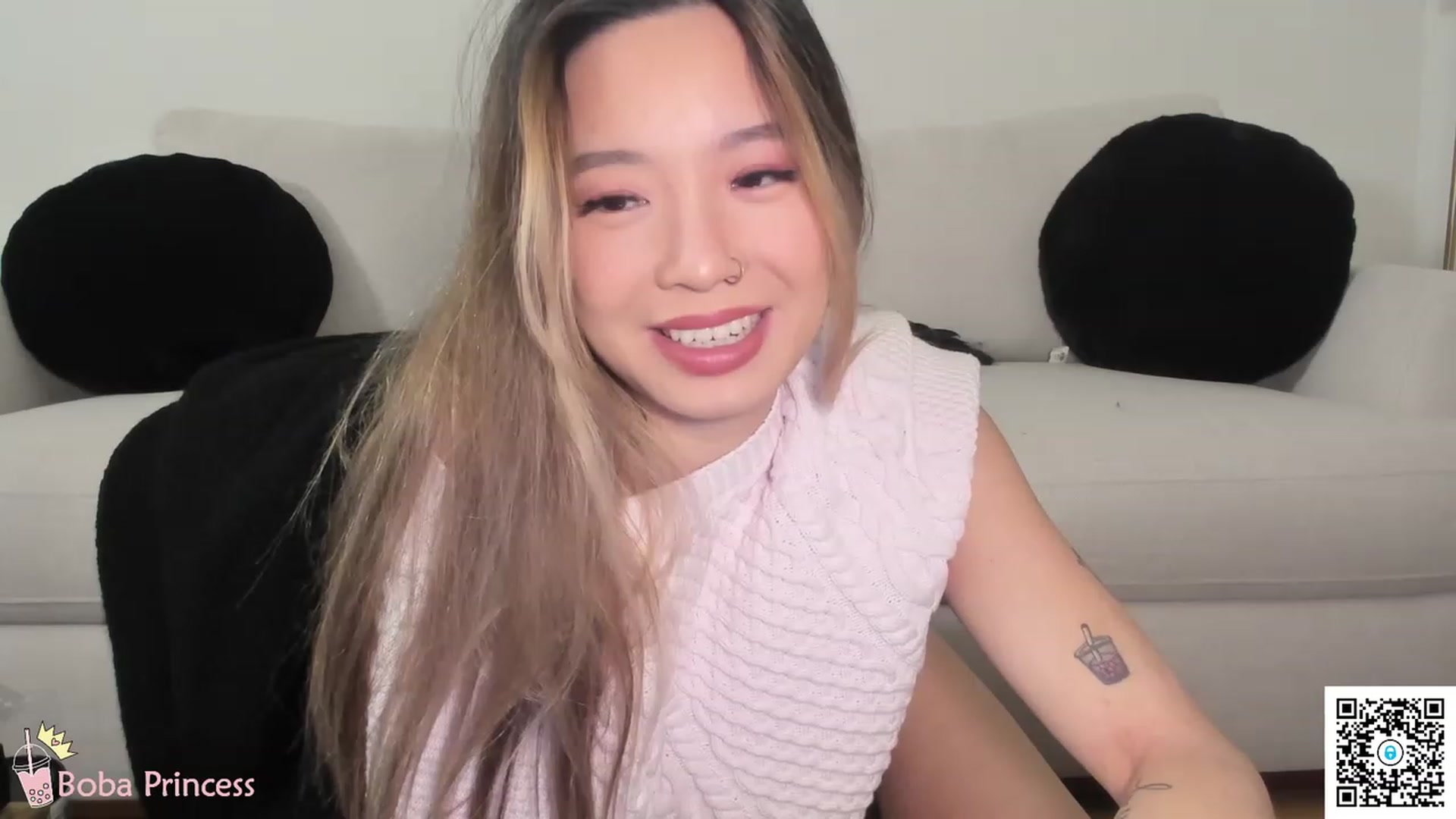 Gallery image thumbnail from bobaprincess's myfreecams stream on, 01/15/2023, 06:30 image 15 of 20