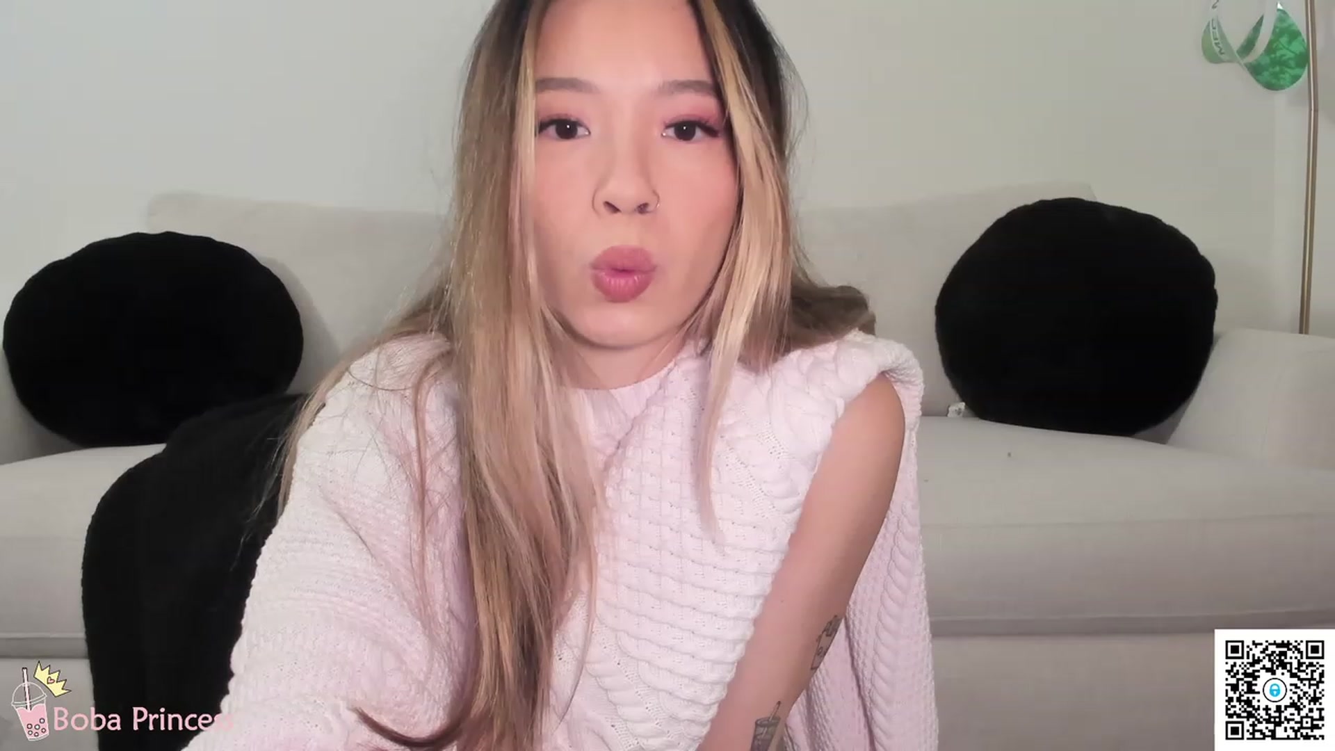Gallery image thumbnail from bobaprincess's myfreecams stream on, 01/15/2023, 06:30 image 18 of 20