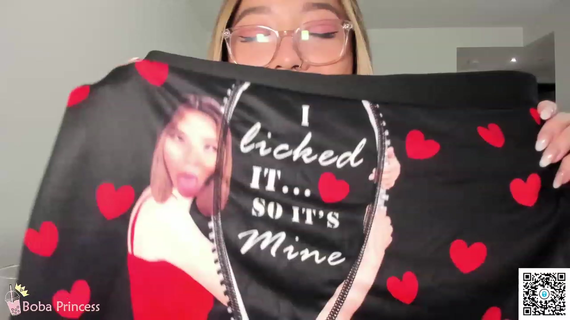 Gallery image thumbnail from bobaprincess's myfreecams stream on, 02/08/2023, 07:19 image 5 of 20