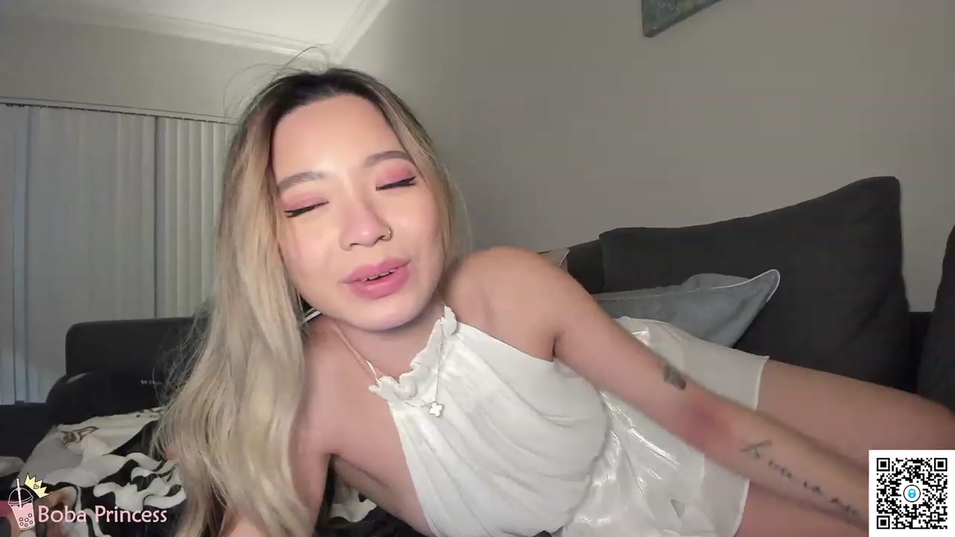 Gallery image thumbnail from bobaprincess's myfreecams stream on, 02/12/2023, 07:08 image 16 of 20