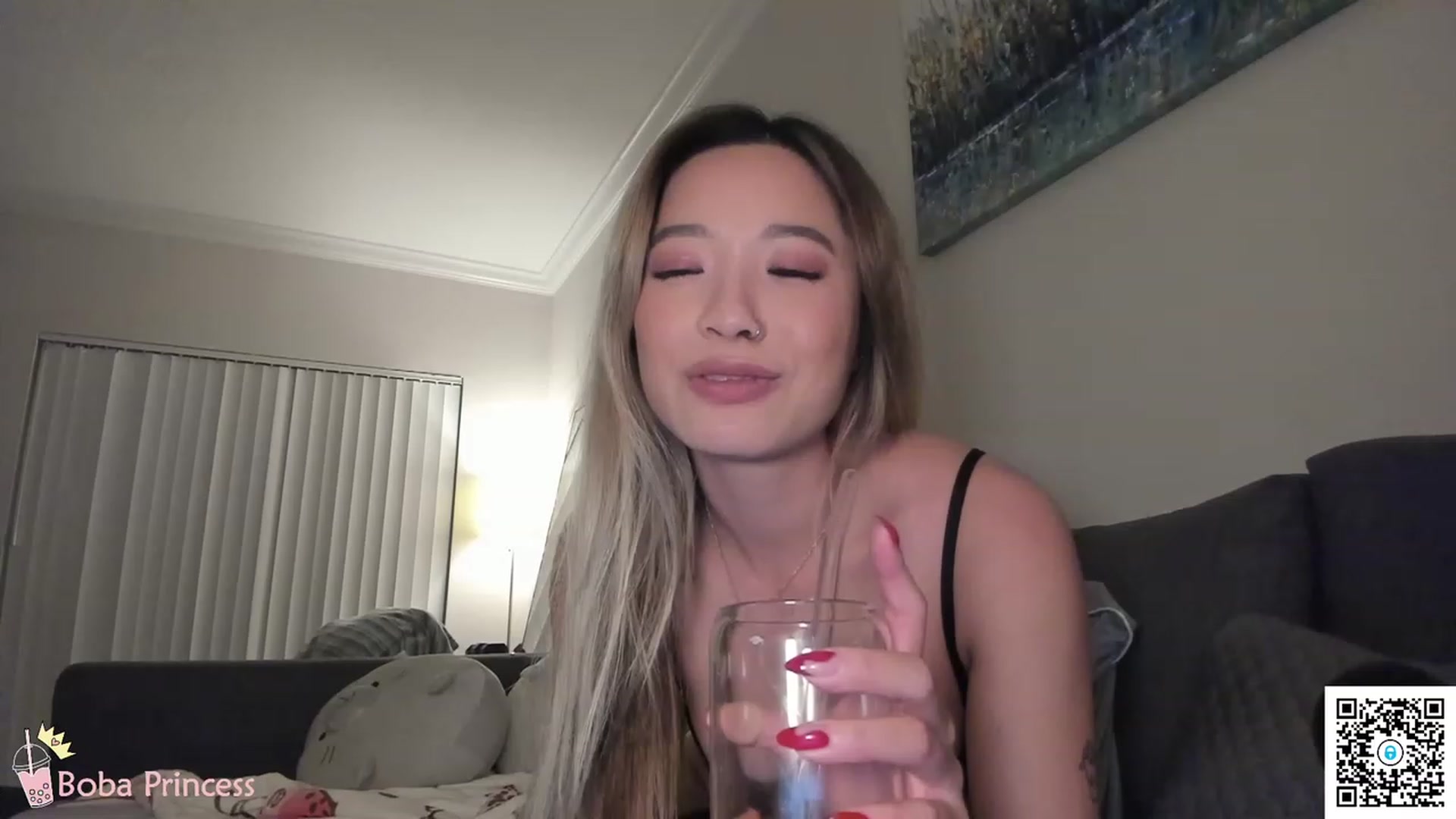 Gallery image thumbnail from bobaprincess's myfreecams stream on, 02/14/2023, 07:37 image 8 of 20