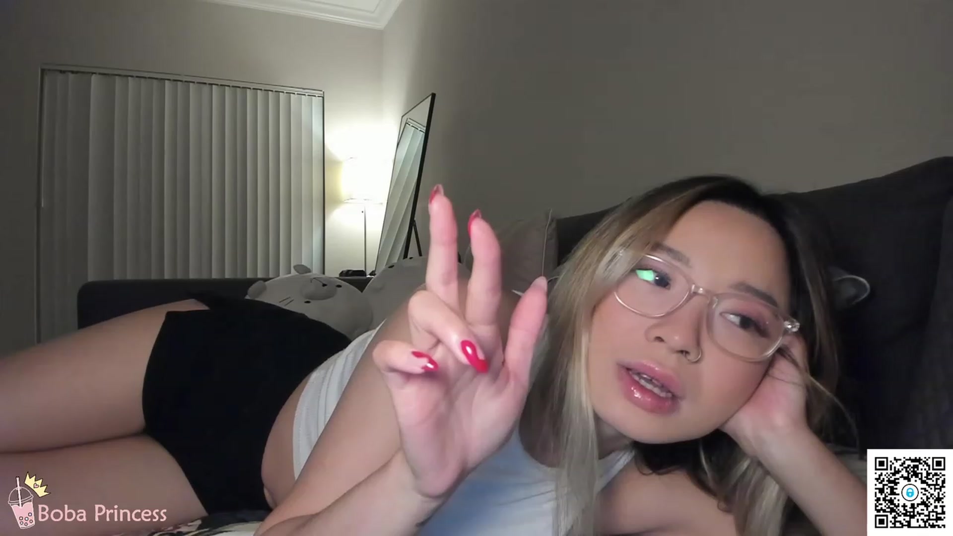 Gallery image thumbnail from bobaprincess's myfreecams stream on, 02/17/2023, 06:47 image 12 of 20