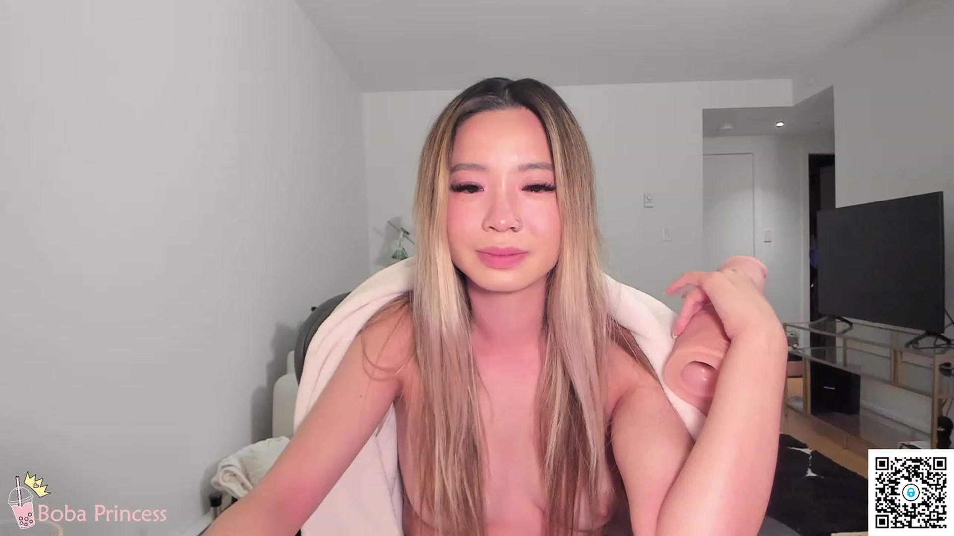 Gallery image thumbnail from bobaprincess's myfreecams stream on, 04/13/2023, 07:59 image 20 of 20