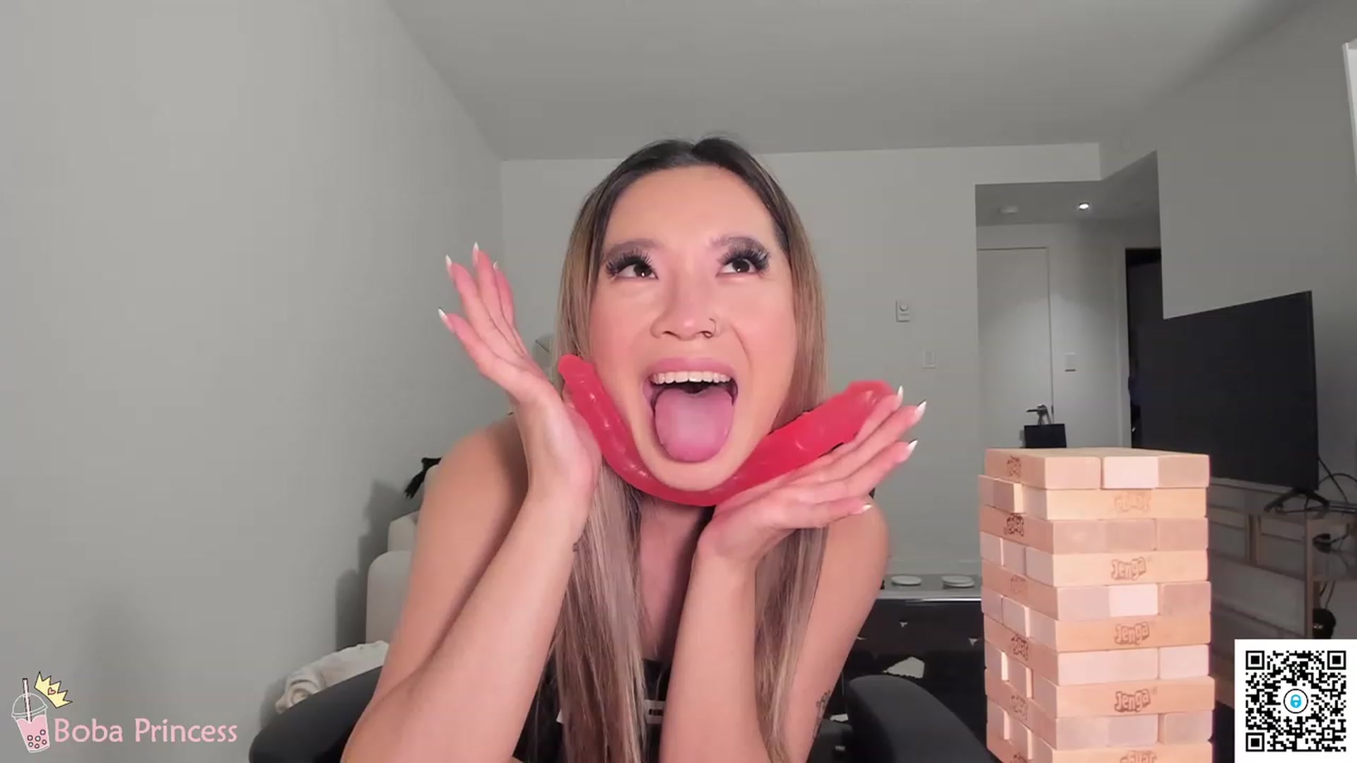 Gallery image thumbnail from bobaprincess's myfreecams stream on, 04/14/2023, 04:56 image 7 of 20